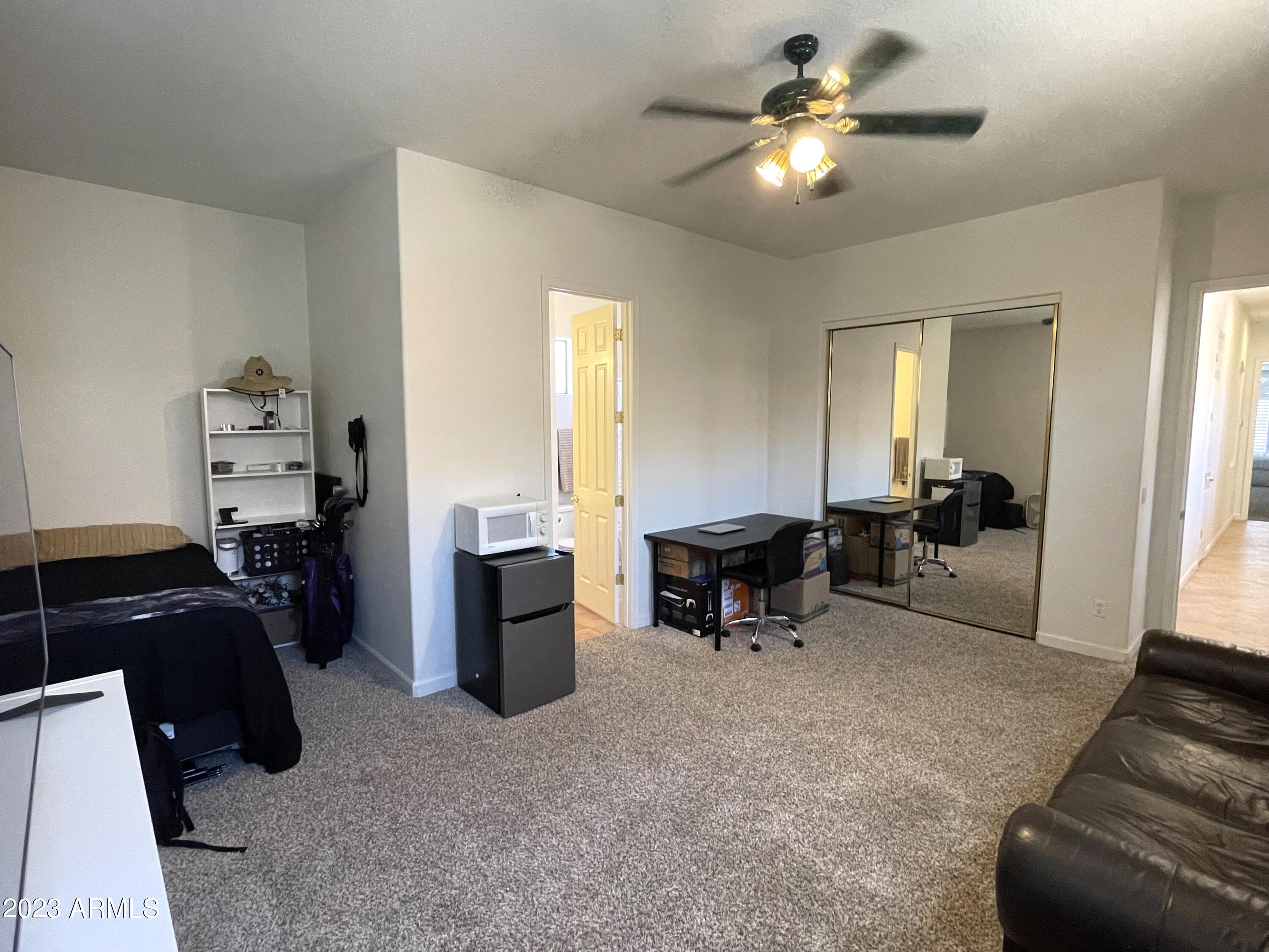 1425 N LOMA Vista