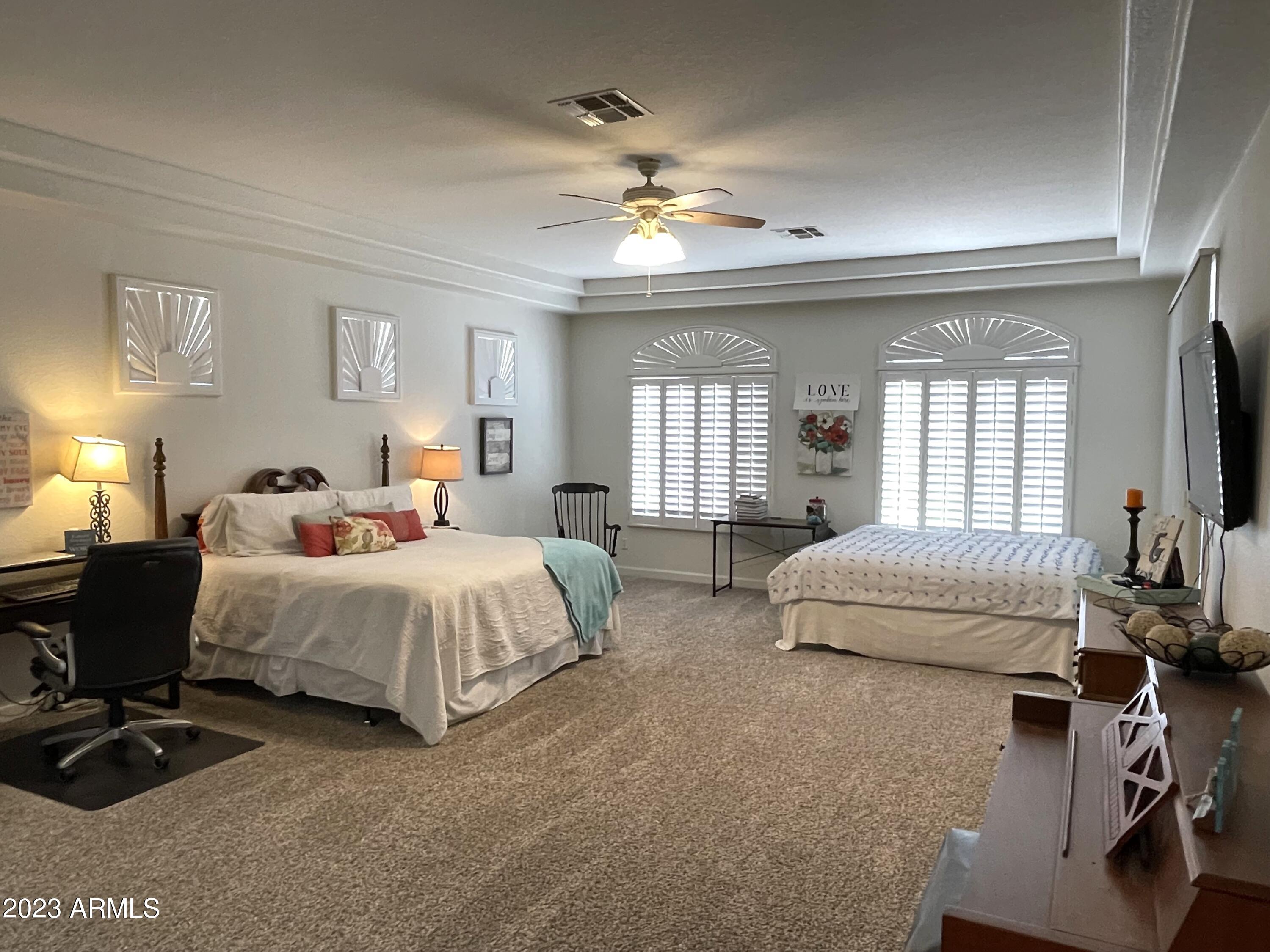 1425 N LOMA Vista