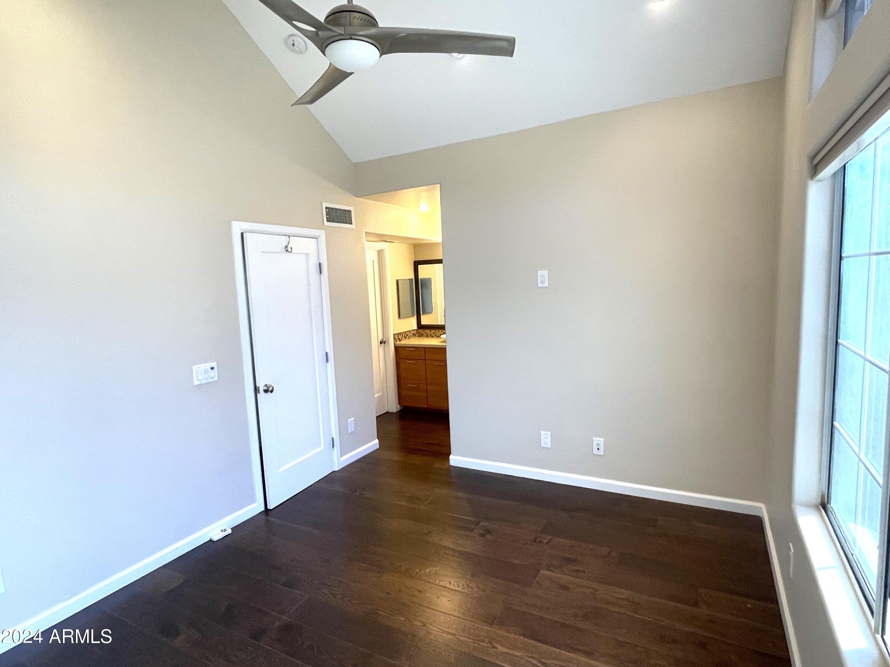 1633 E LAKESIDE Drive, 154