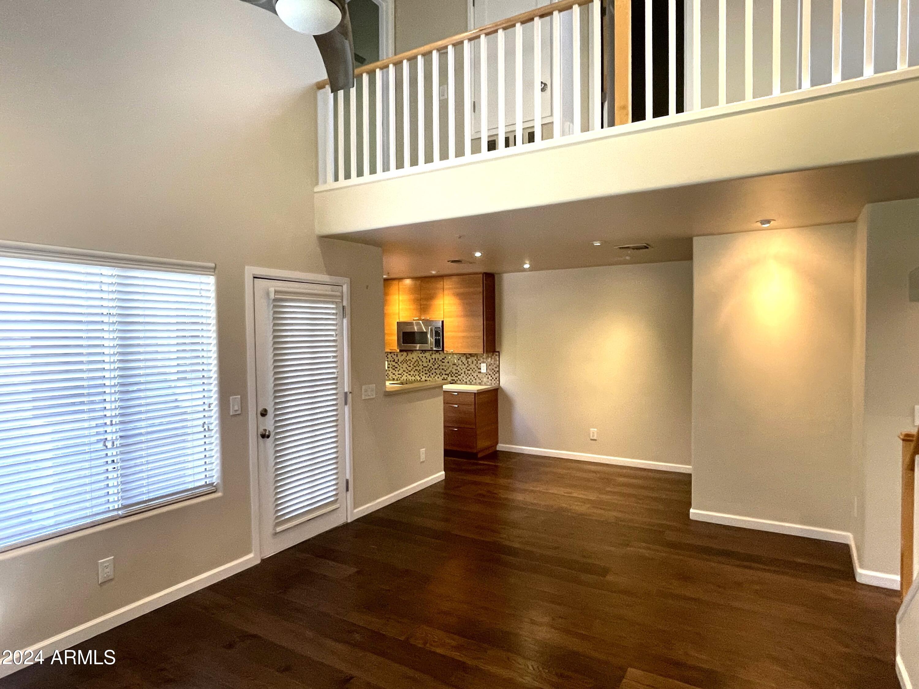 1633 E LAKESIDE Drive, 154