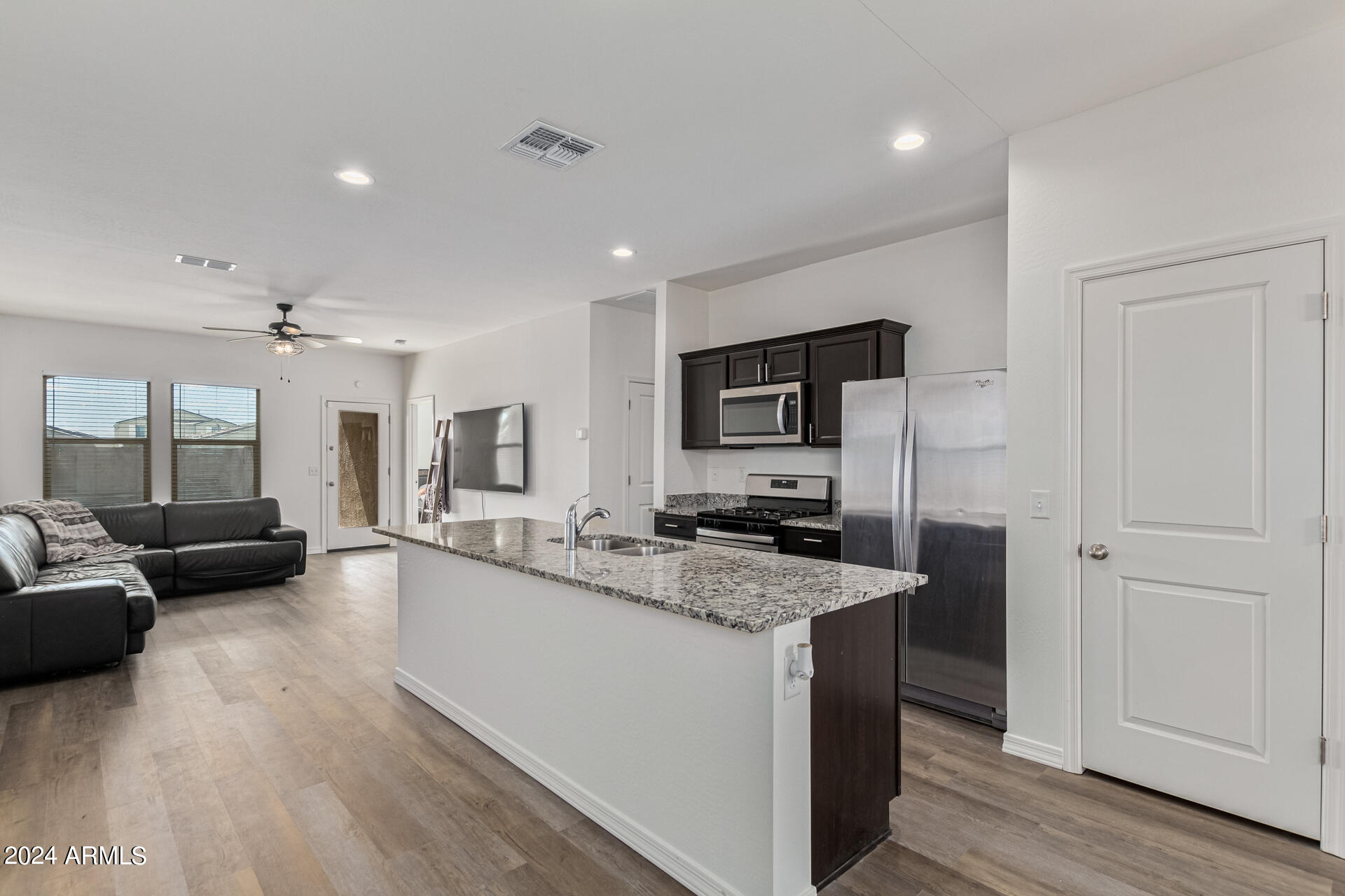 287 W MAMMOTH CAVE Drive