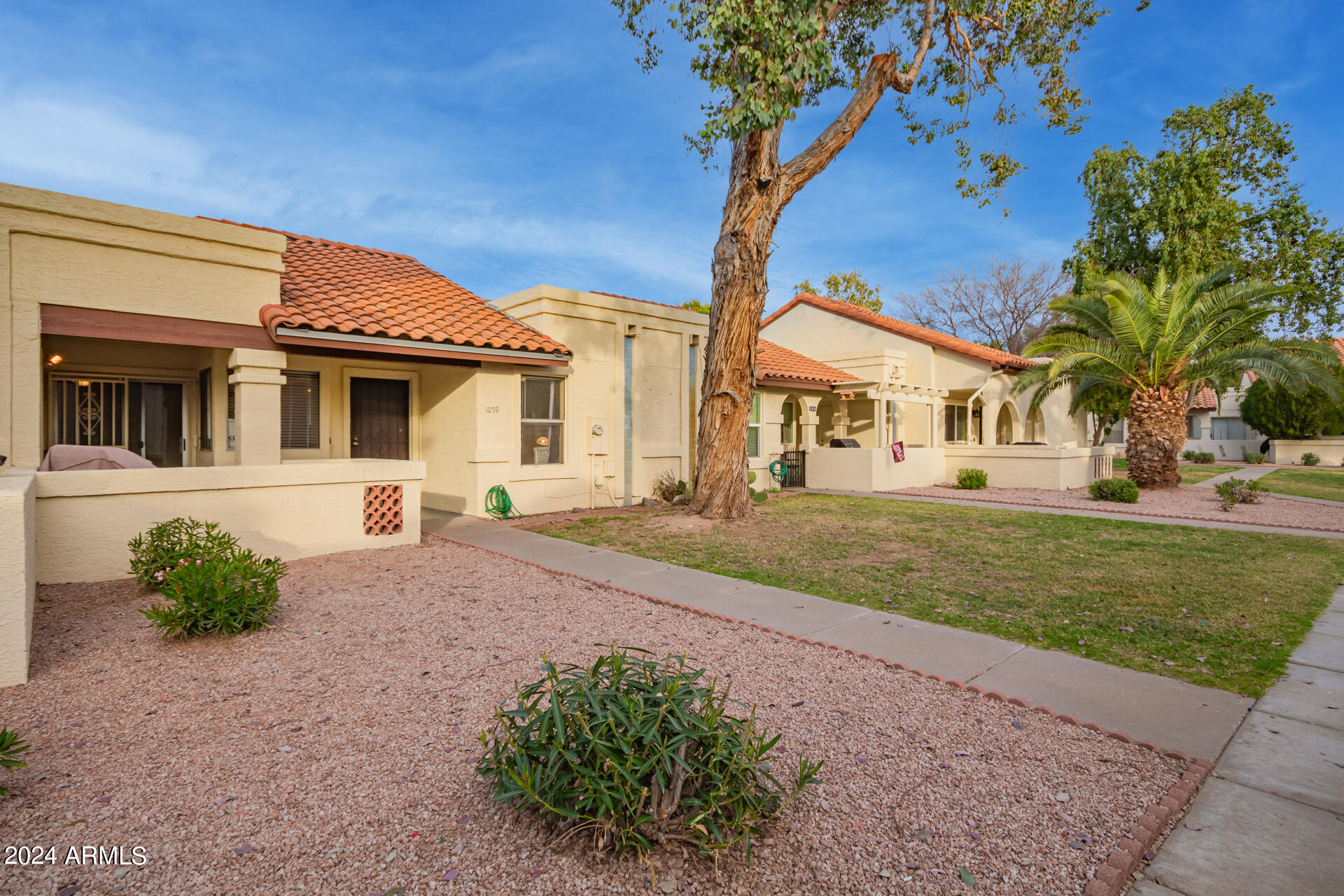 5136 E EVERGREEN Street, 1059