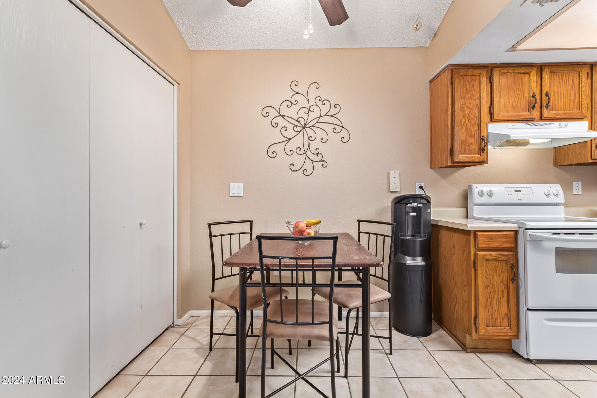 5136 E EVERGREEN Street, 1059