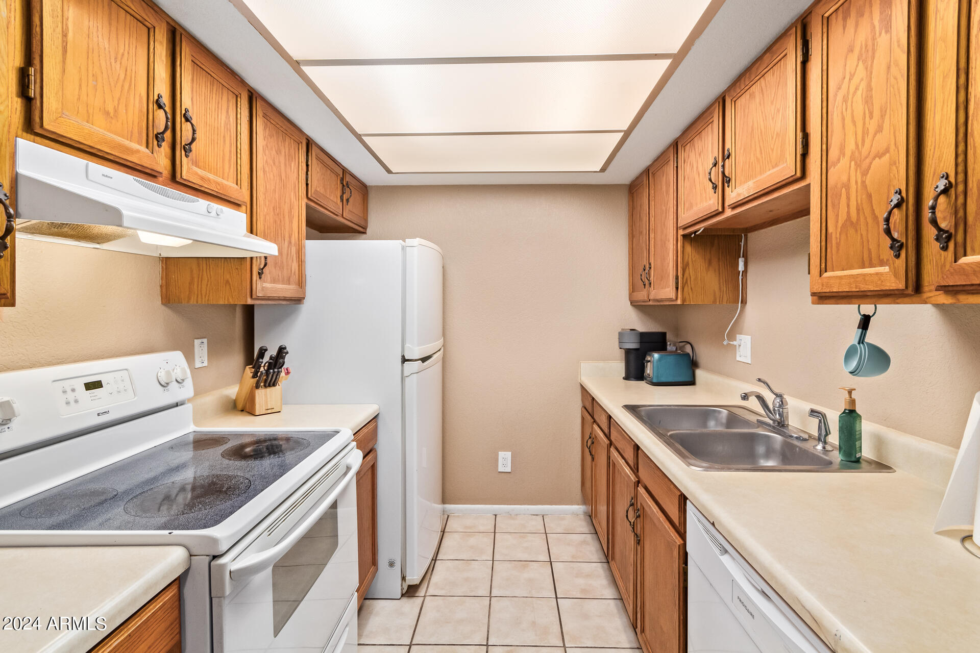 5136 E EVERGREEN Street, 1059