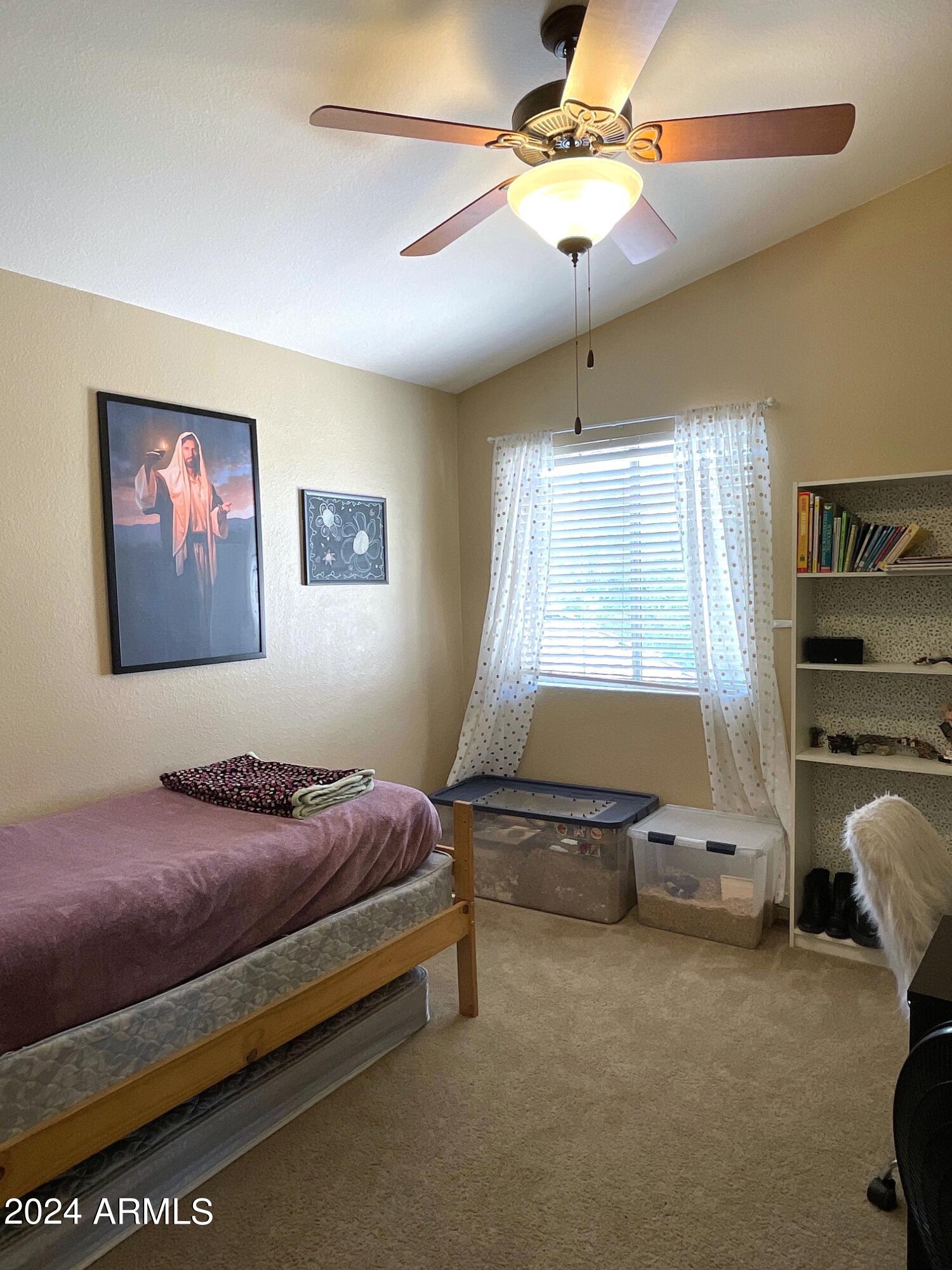 1827 E MARQUETTE Drive