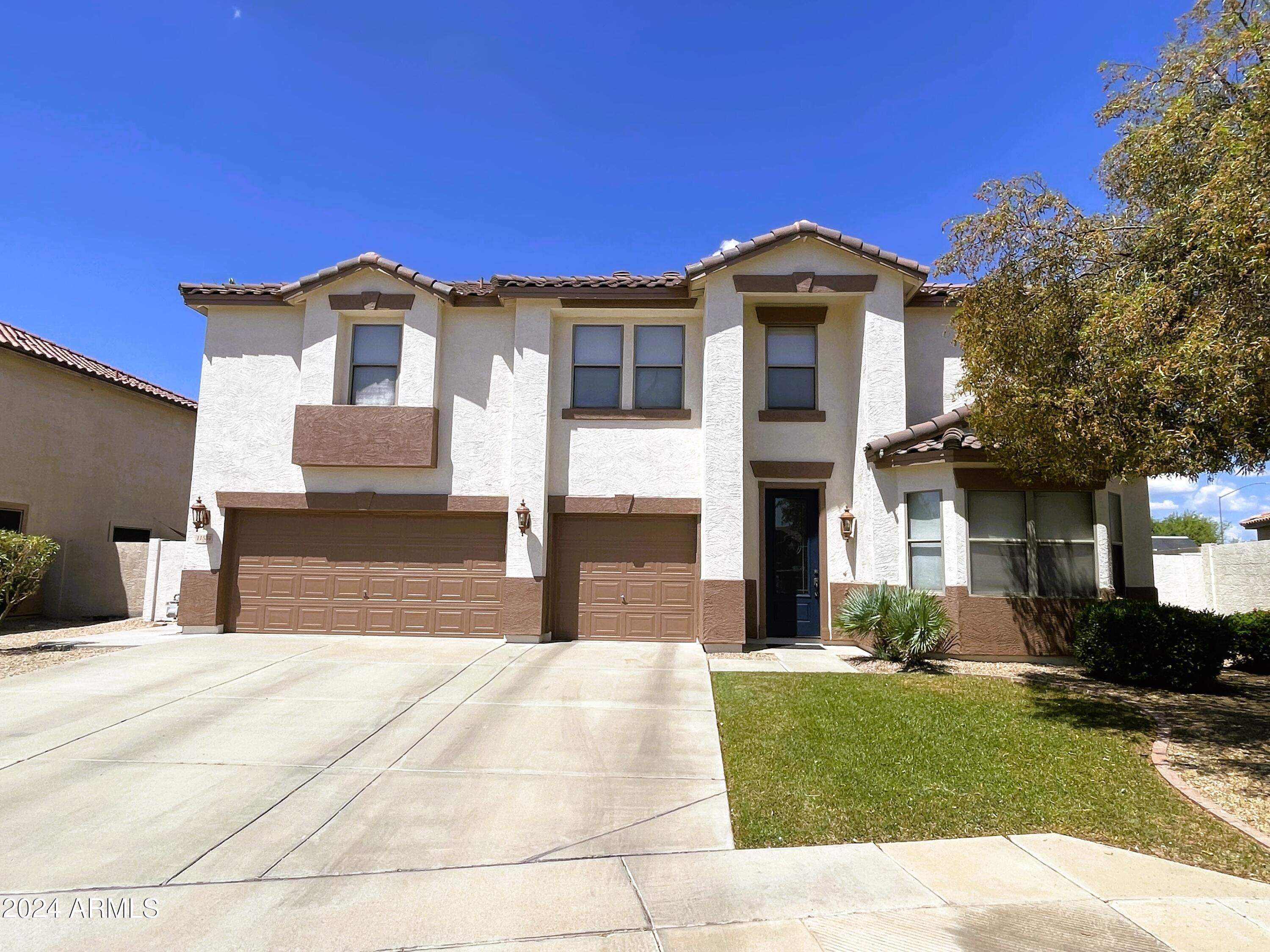 11534 E REUBEN Avenue