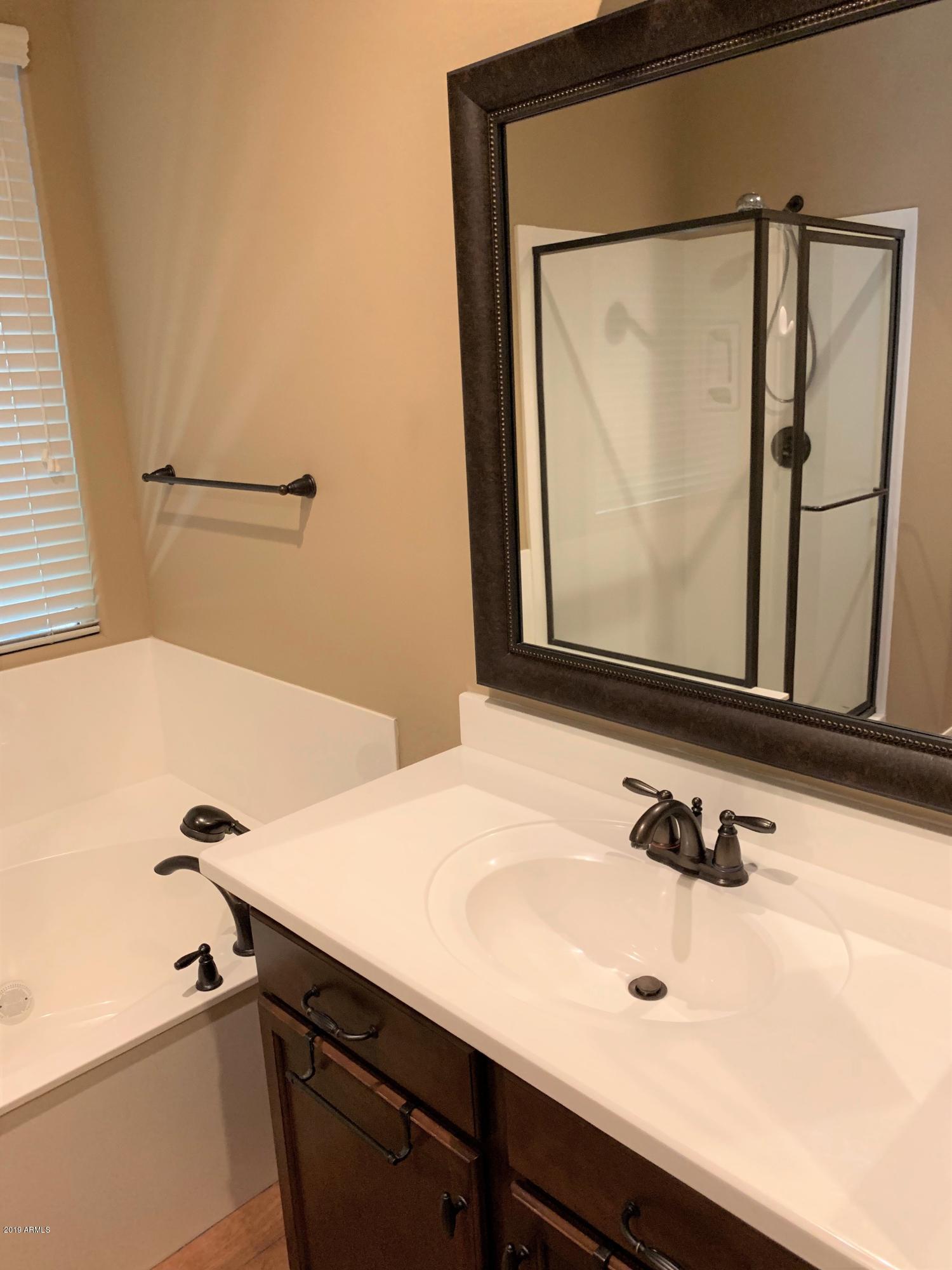 2557 E ORLEANS Drive