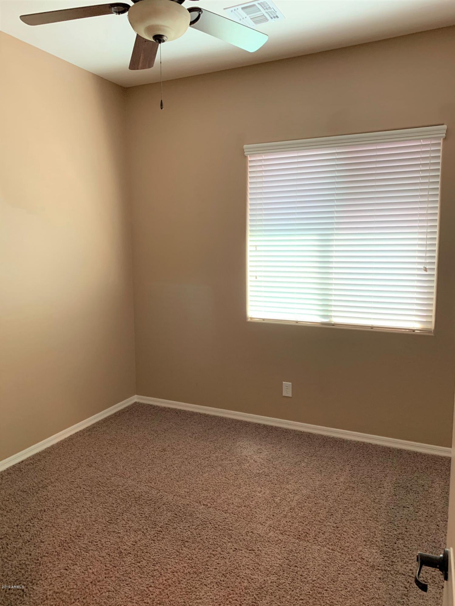 2557 E ORLEANS Drive