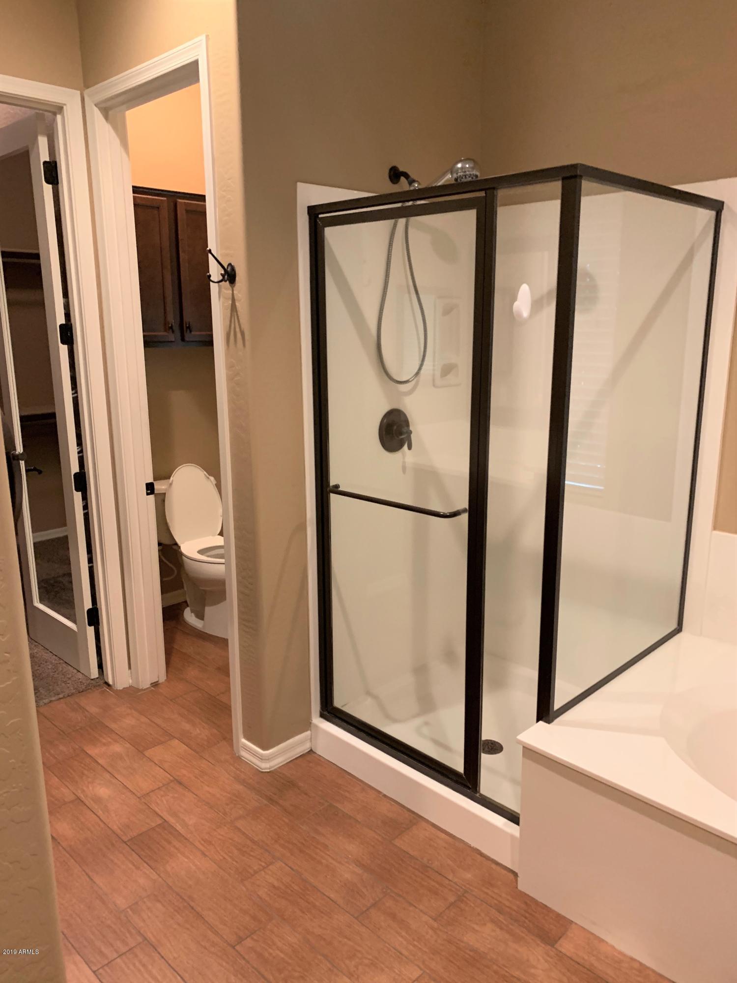 2557 E ORLEANS Drive