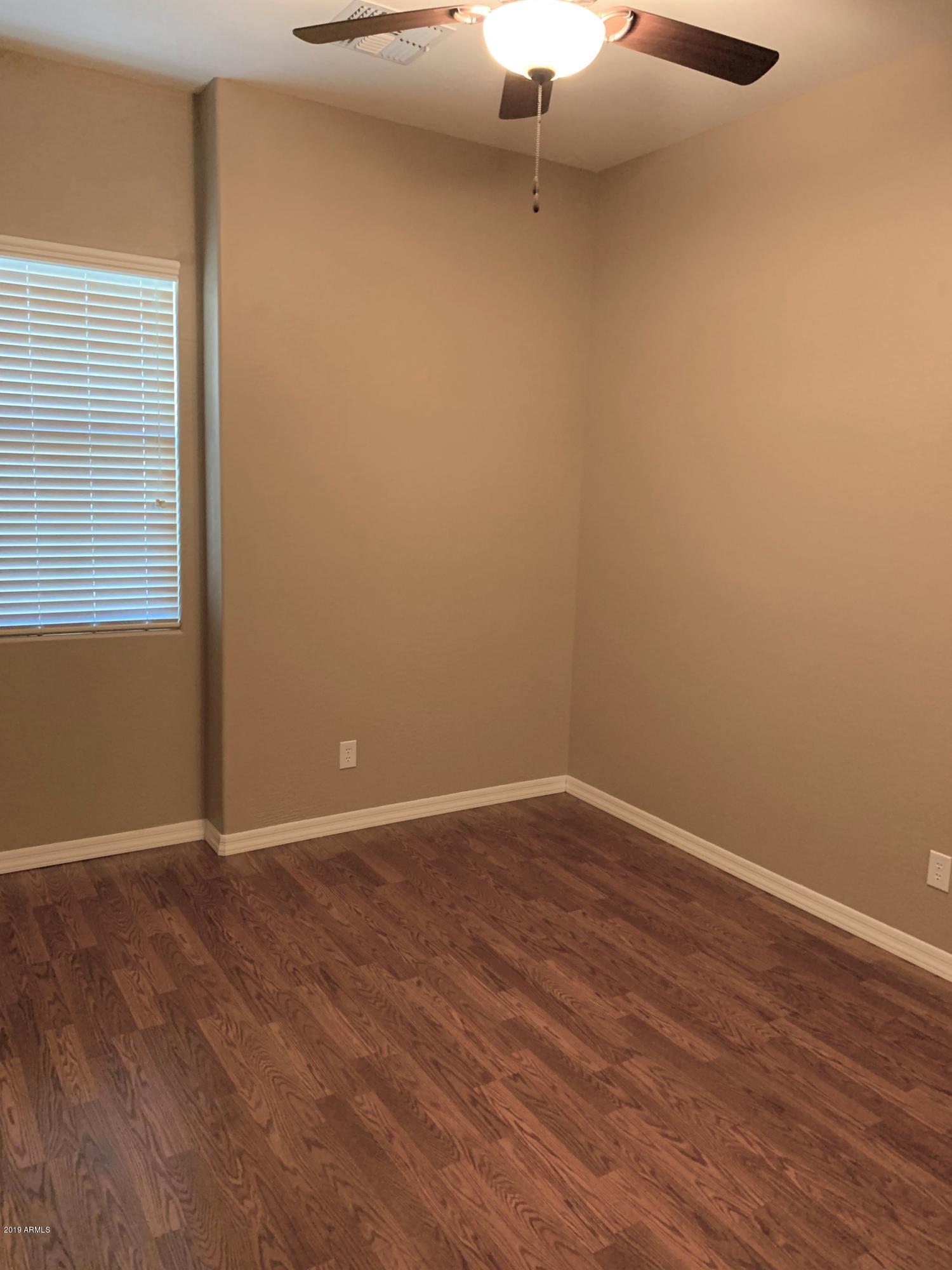 2557 E ORLEANS Drive