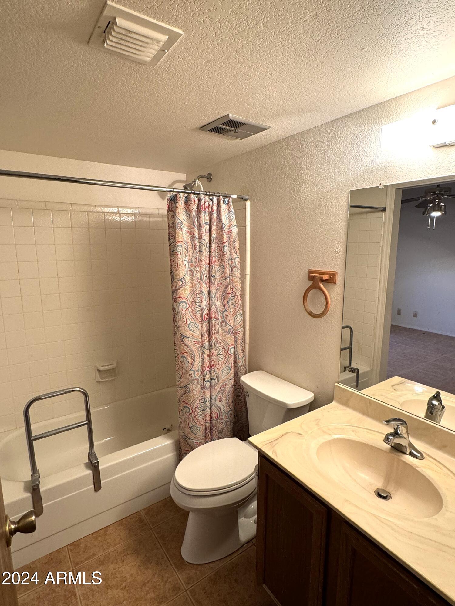 1976 N LEMON TREE Lane, 61