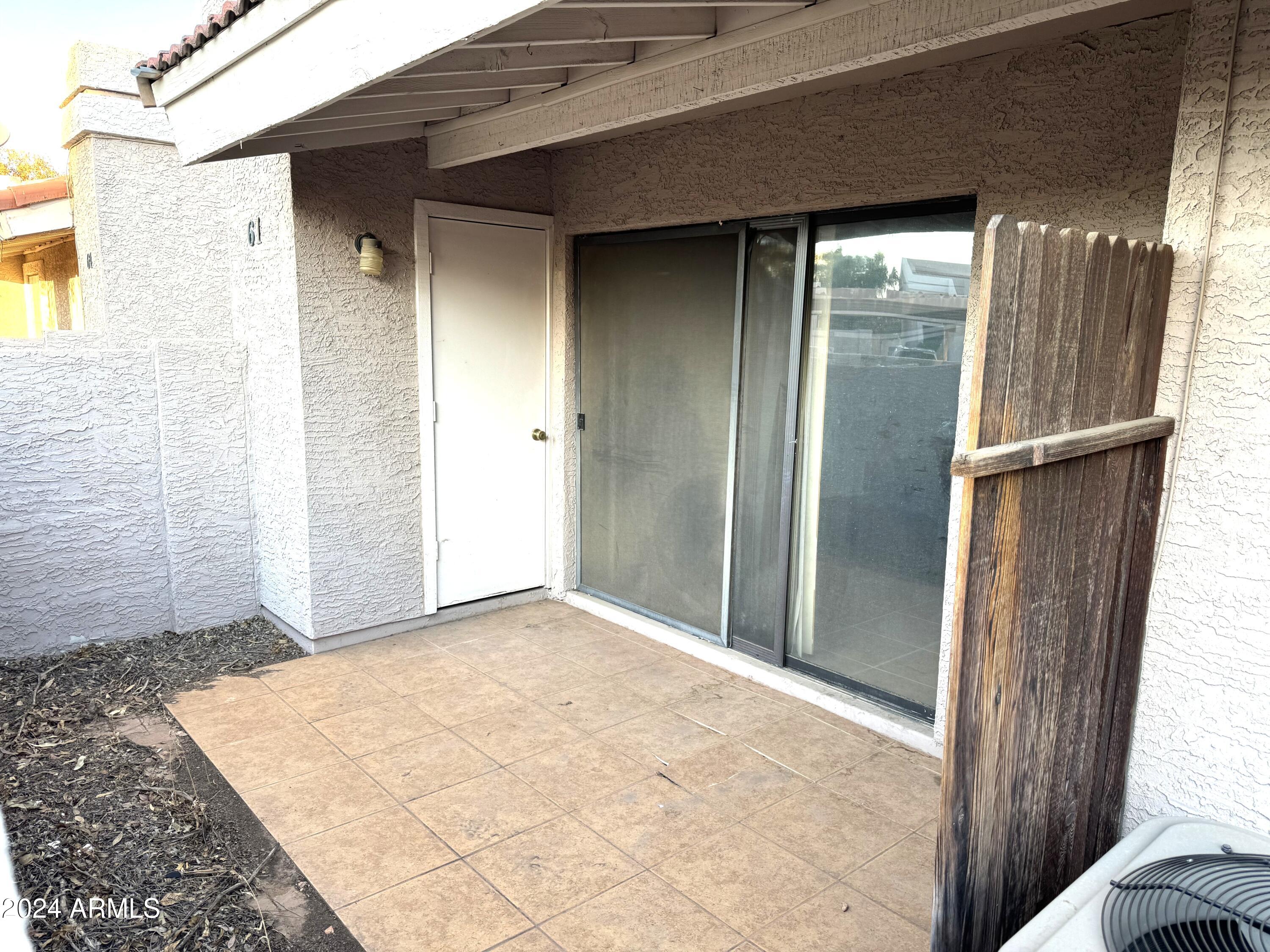 1976 N LEMON TREE Lane, 61