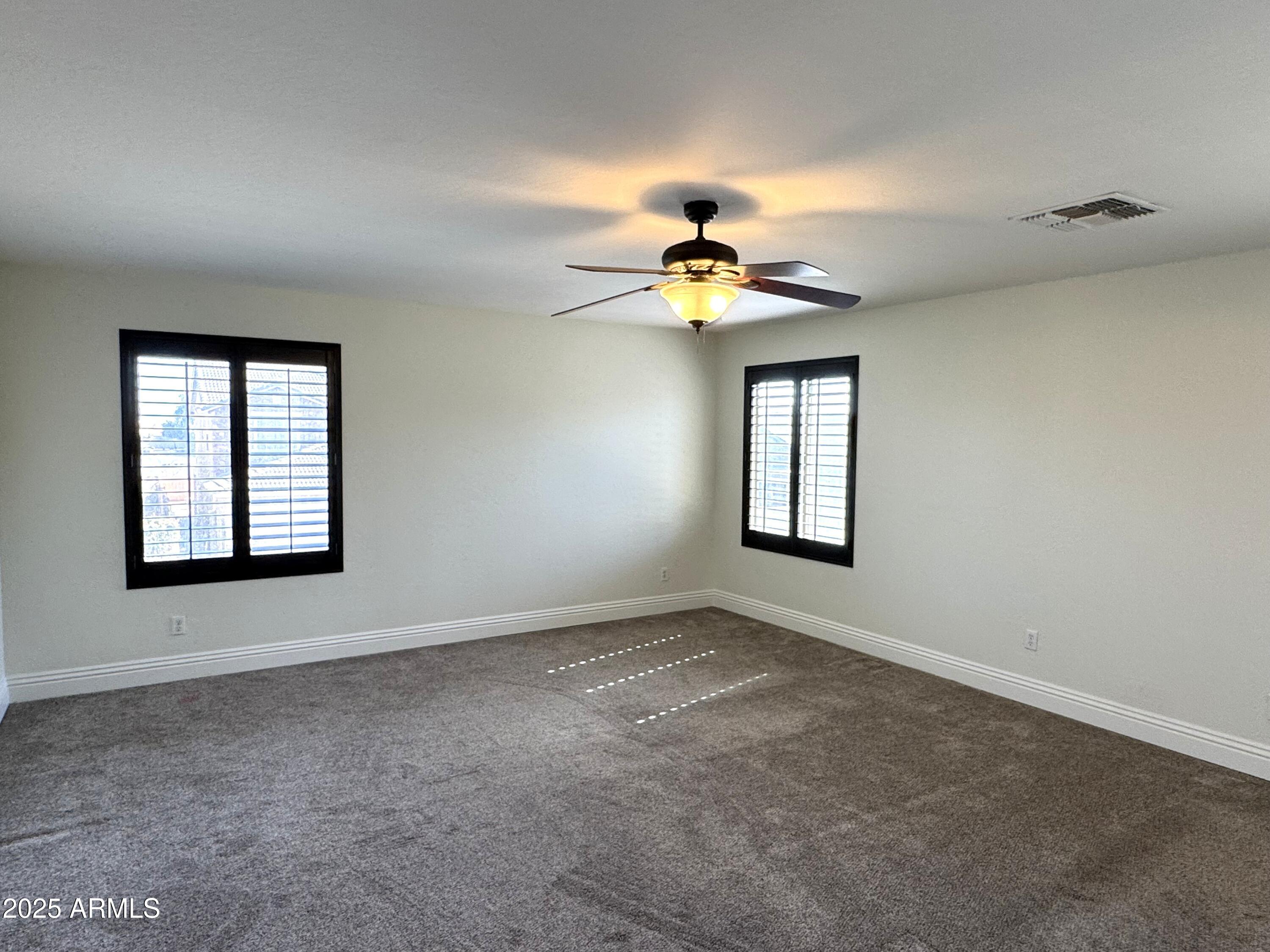 1637 W GREEN TREE Drive