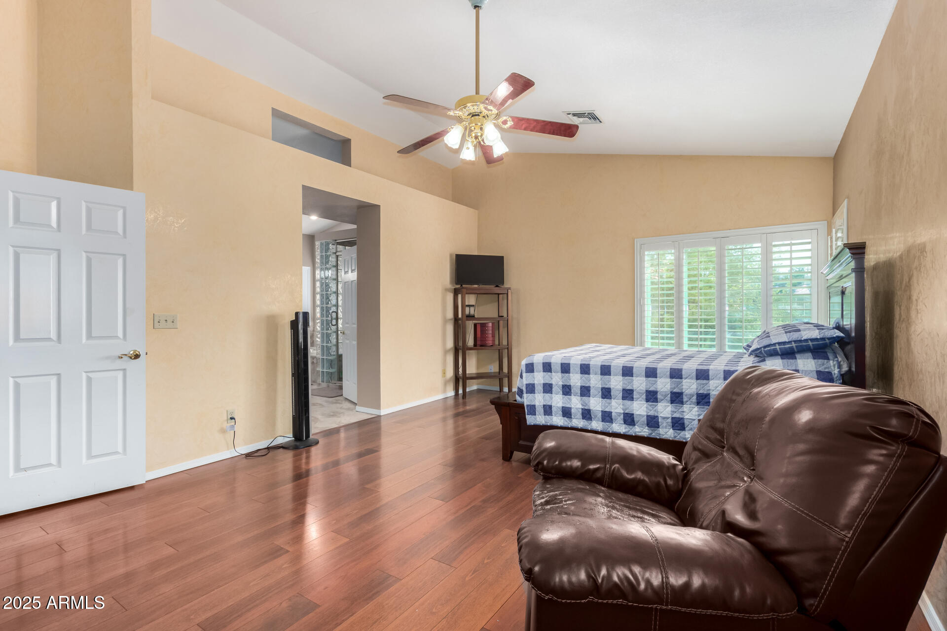 2131 E NEW BEDFORD Drive