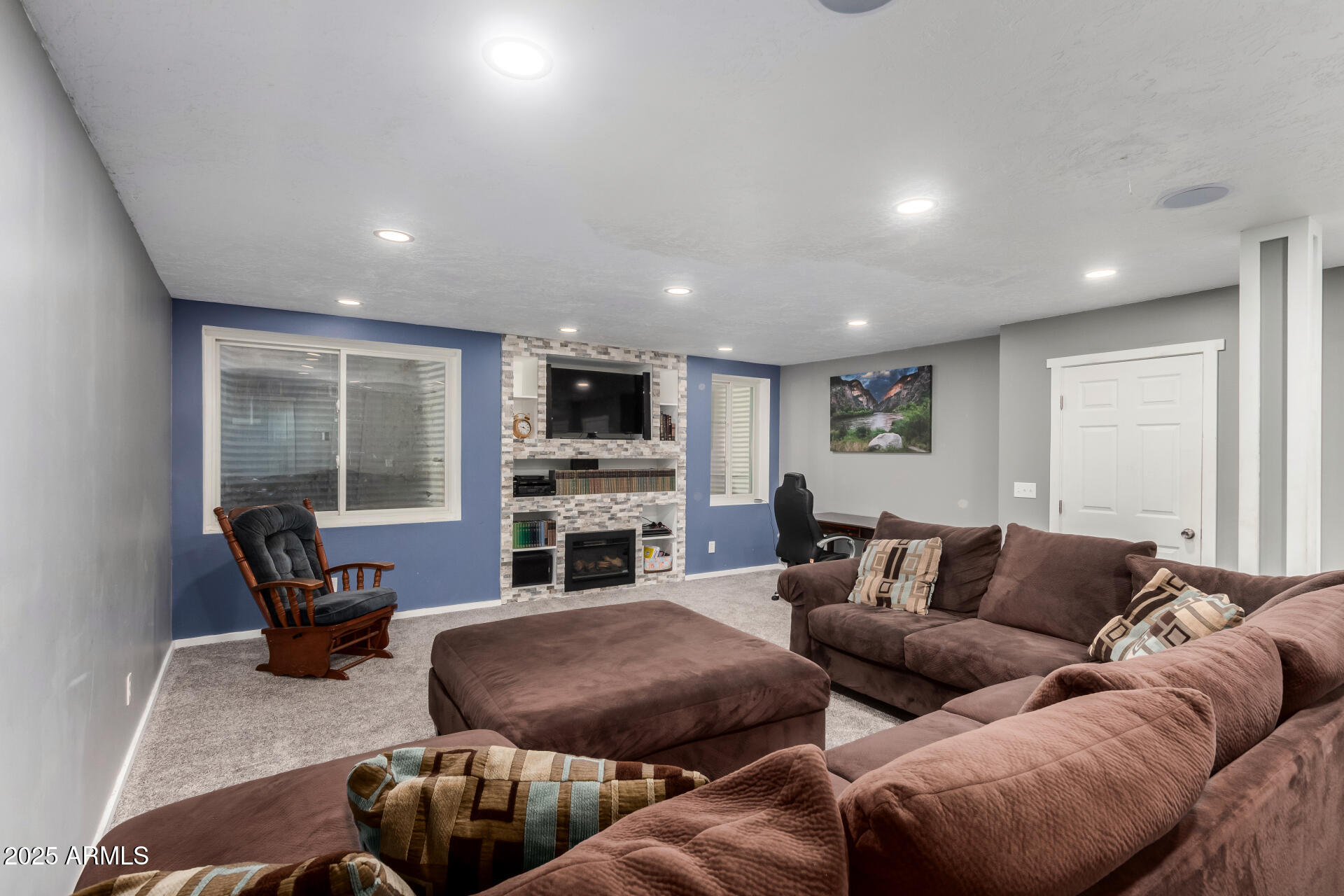 2131 E NEW BEDFORD Drive