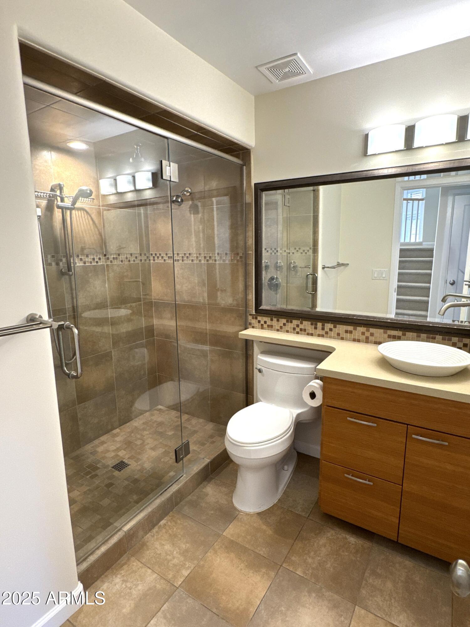 1633 E LAKESIDE Drive, 154