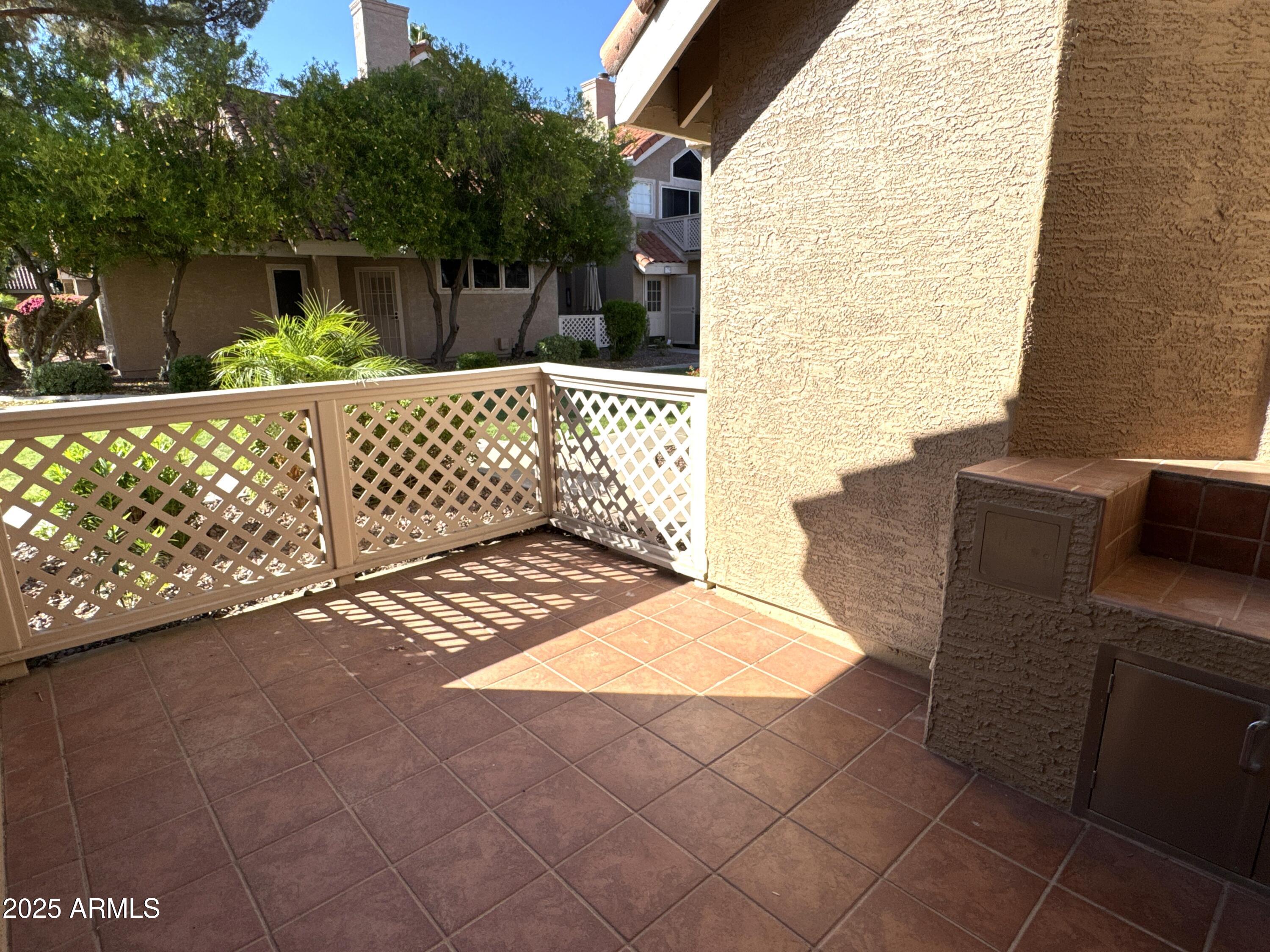 1633 E LAKESIDE Drive, 154