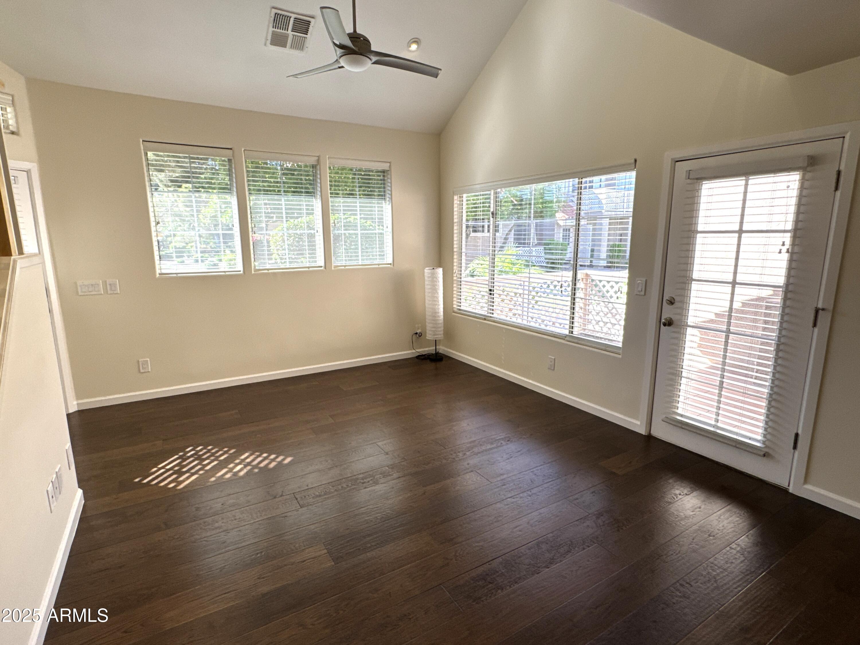 1633 E LAKESIDE Drive, 154