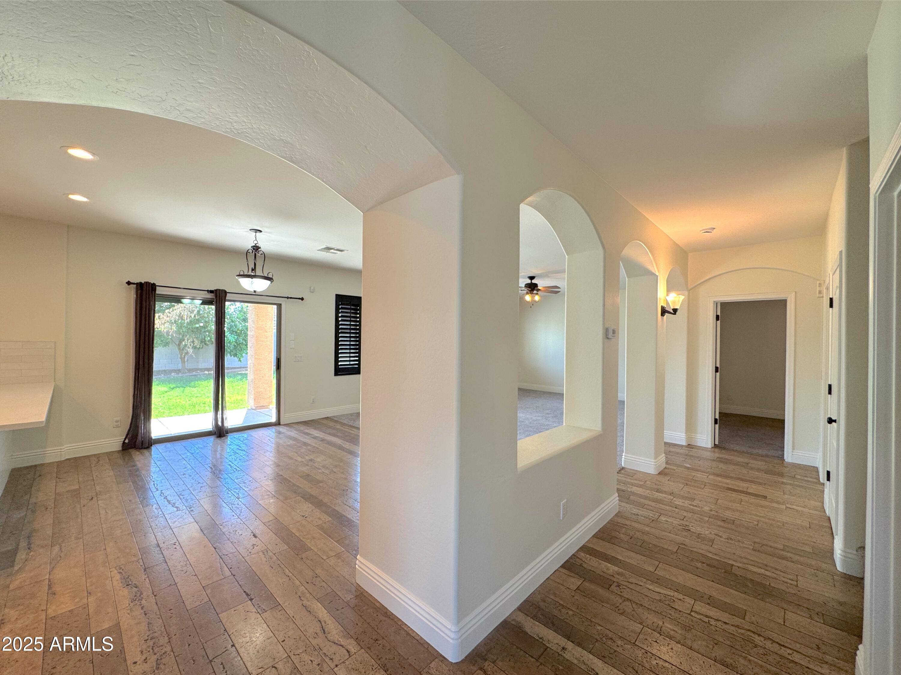 1637 W GREEN TREE Drive