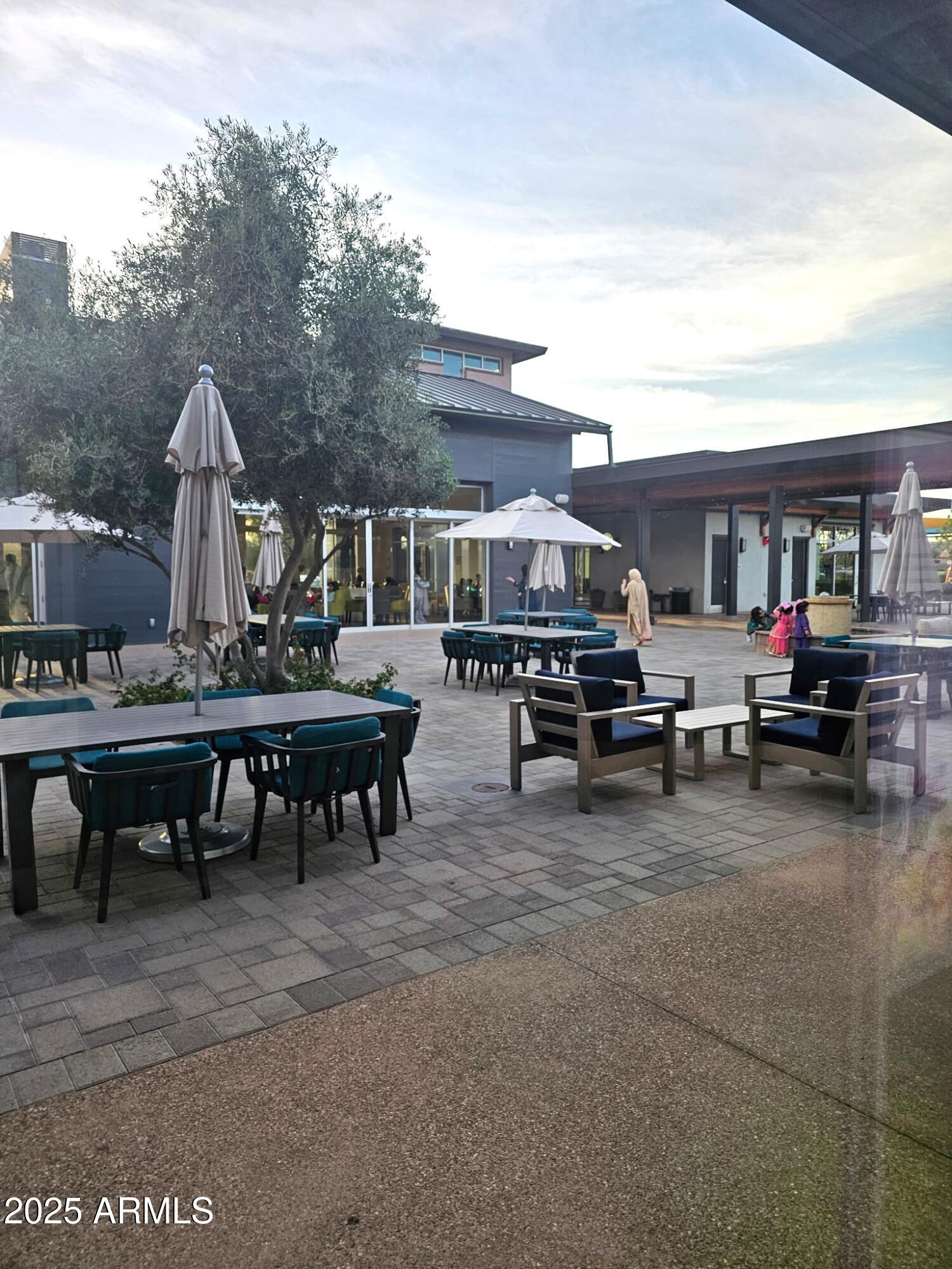 9903 E TILLMAN Avenue