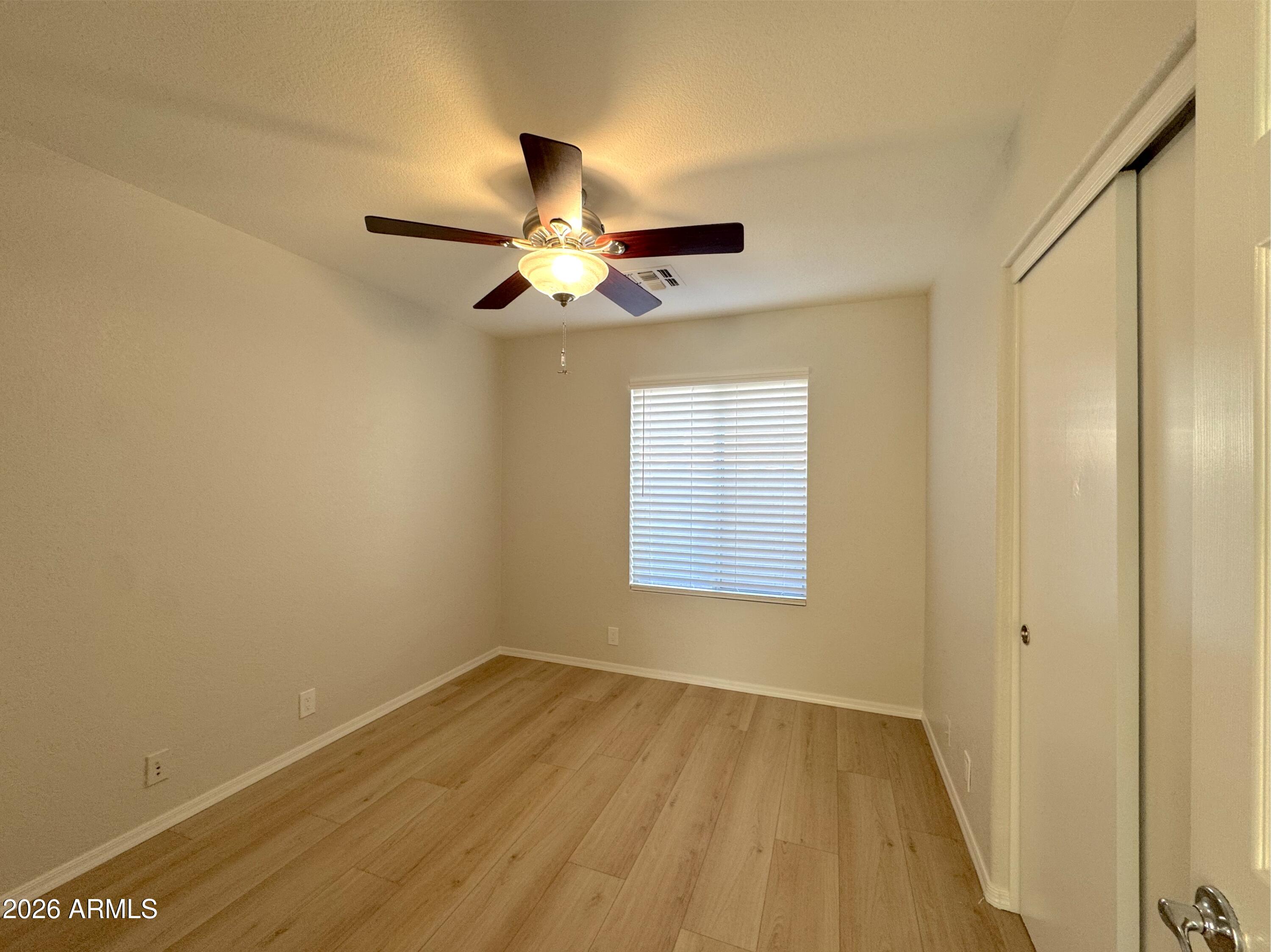 2516 E CAMELLIA Drive