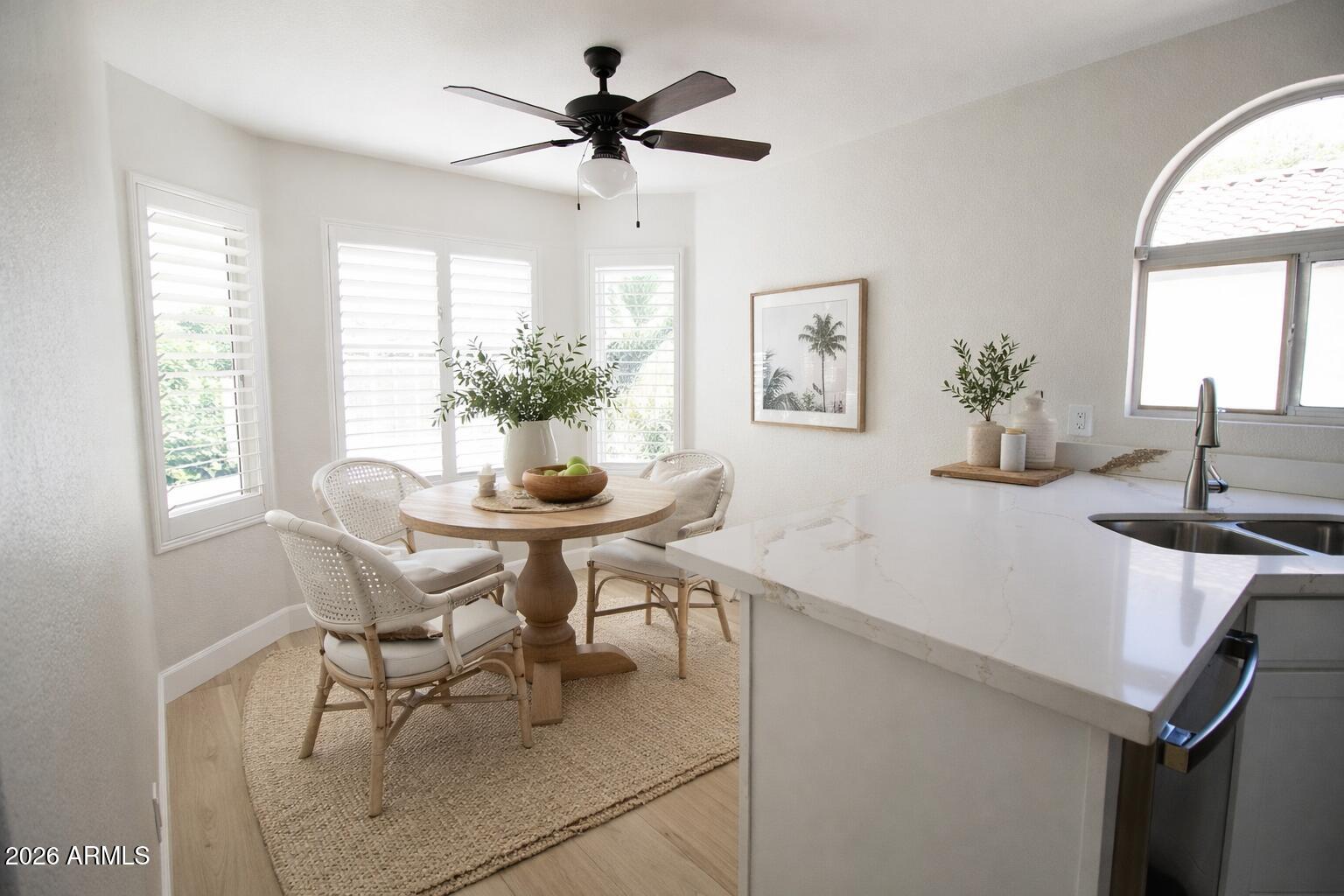 2516 E CAMELLIA Drive