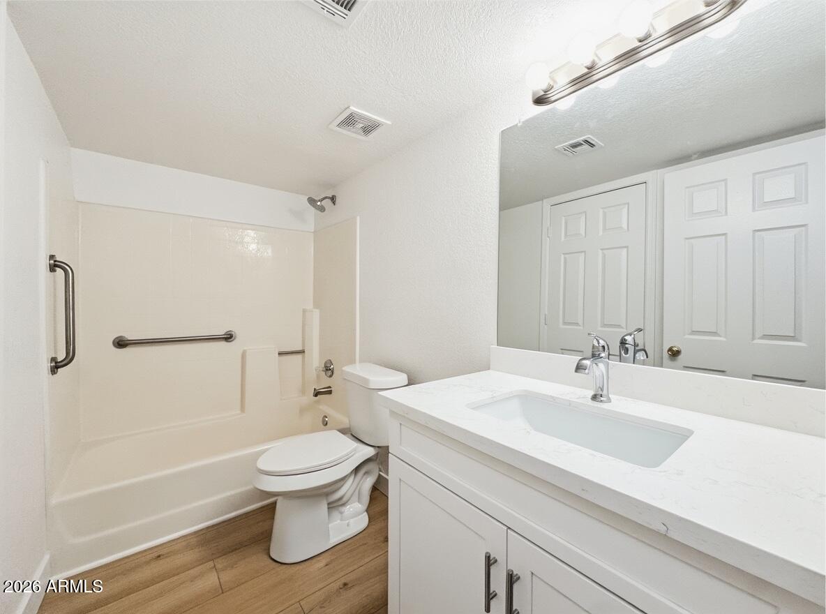 18811 N 19TH Avenue 2003