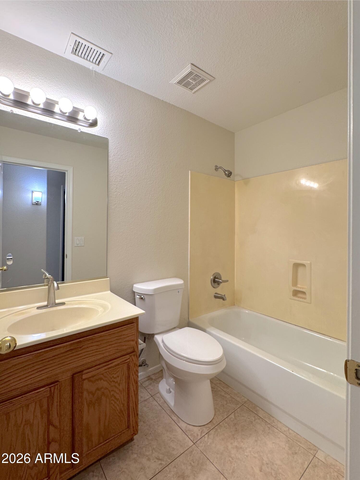 1051 S HONEYSUCKLE Lane