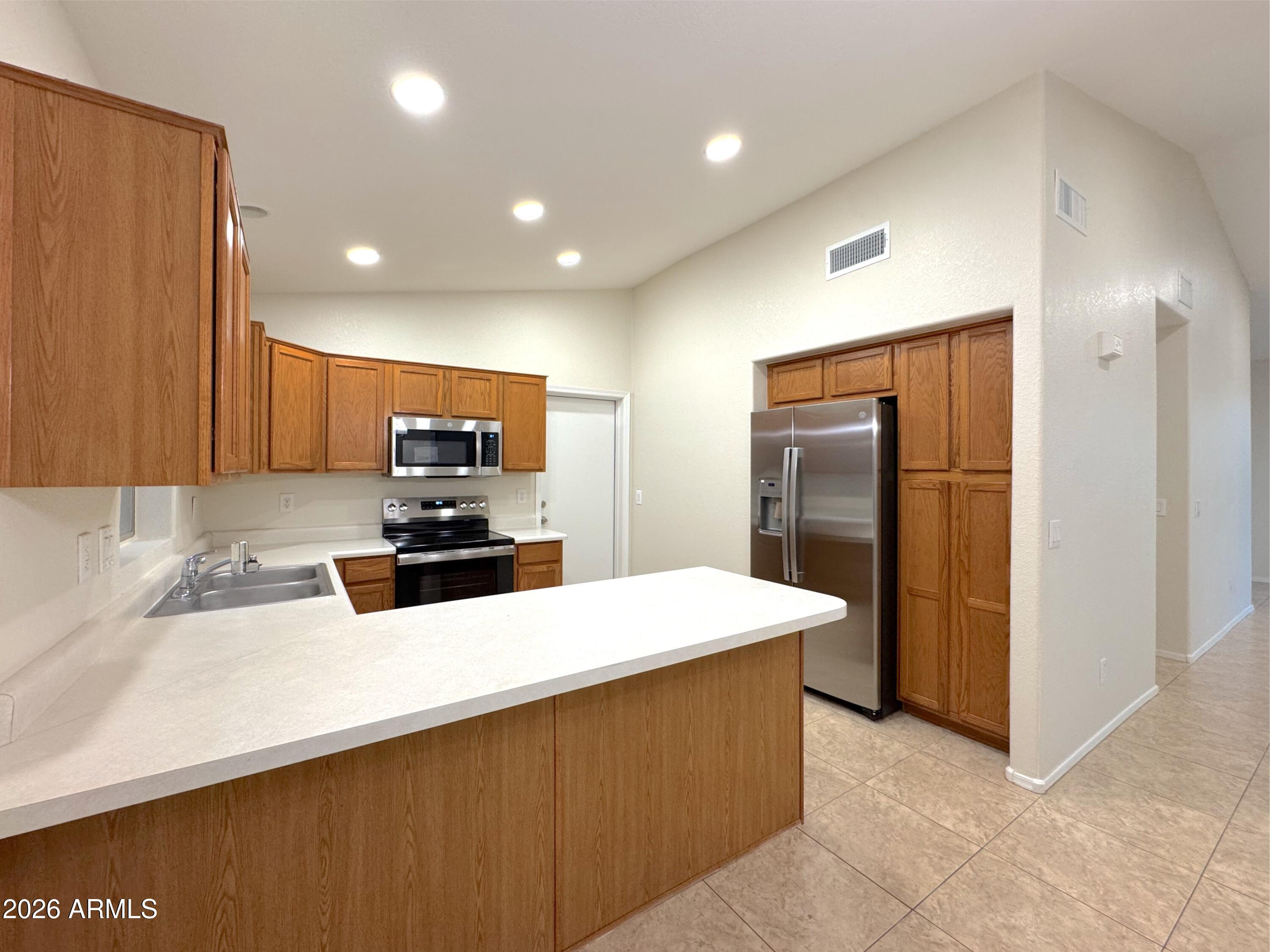 1051 S HONEYSUCKLE Lane