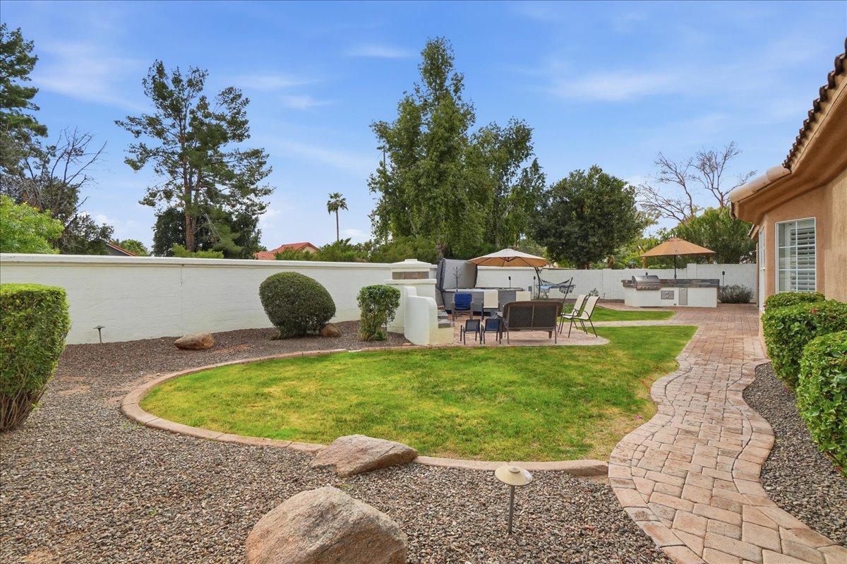 1909 E Coral Tree Drive