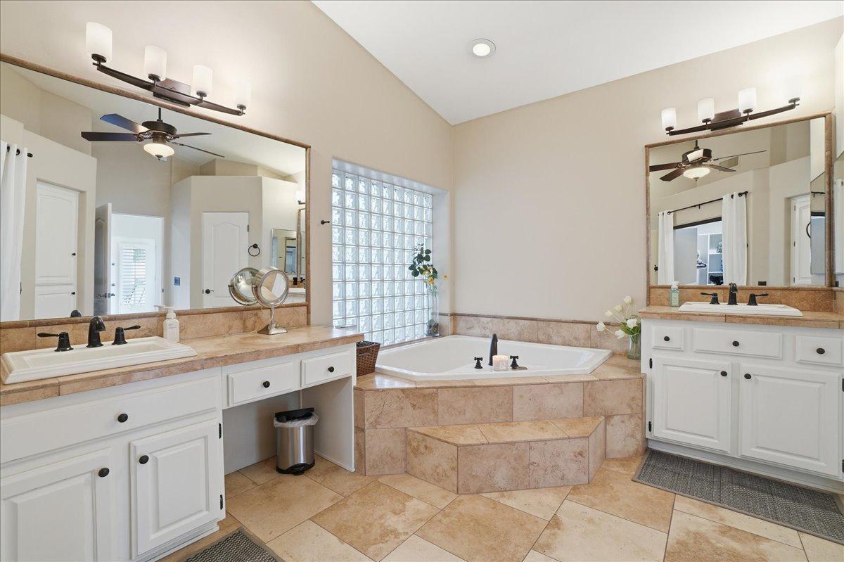 1909 E Coral Tree Drive