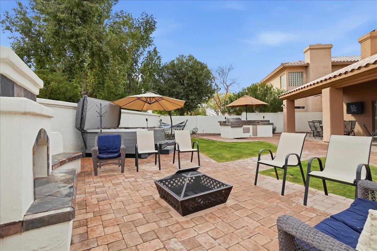 1909 E Coral Tree Drive