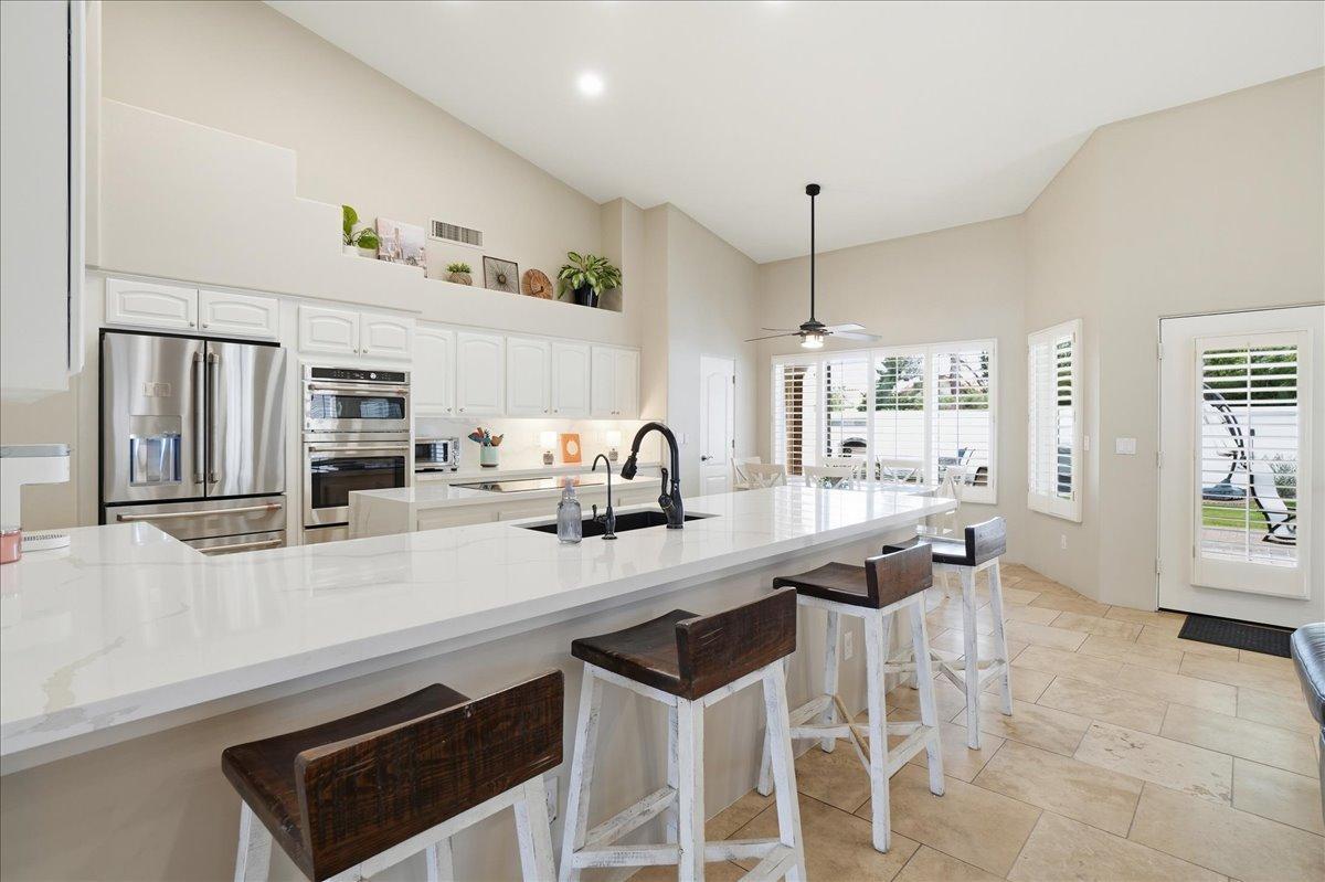 1909 E Coral Tree Drive