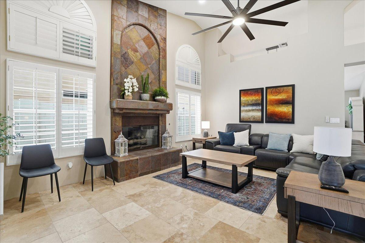 1909 E Coral Tree Drive