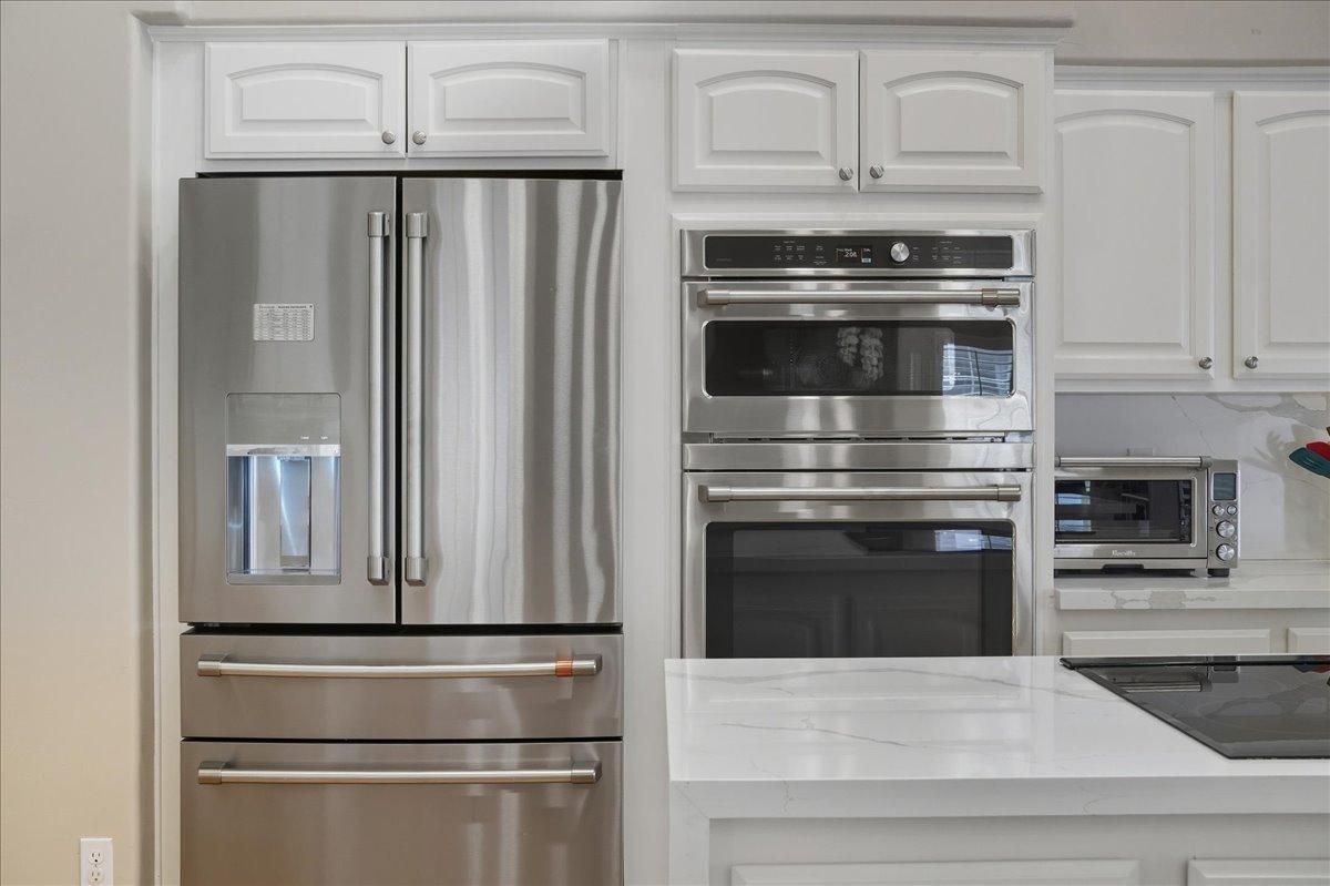 1909 E Coral Tree Drive