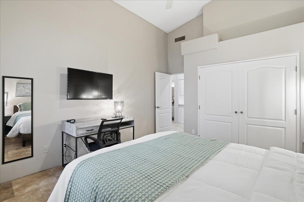 1909 E Coral Tree Drive