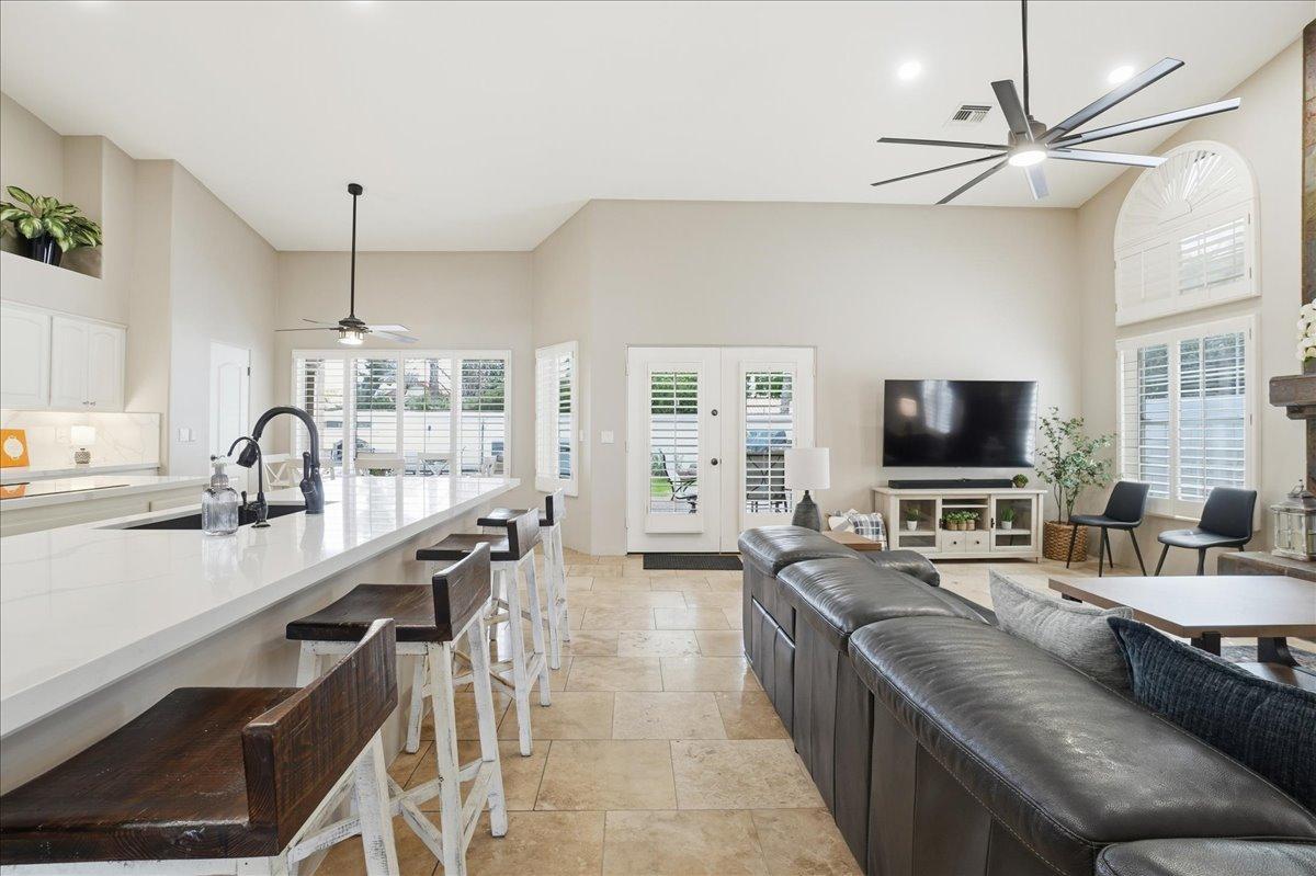 1909 E Coral Tree Drive