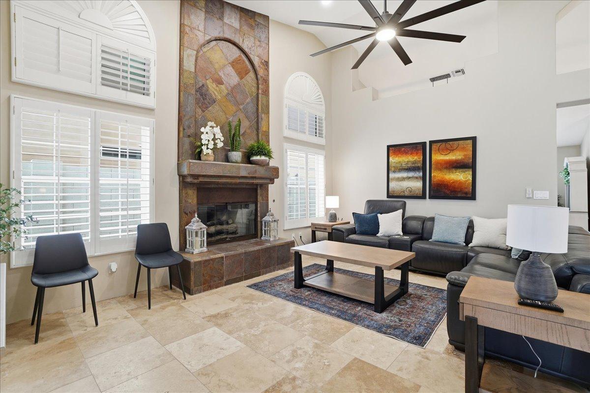 1909 E Coral Tree Drive