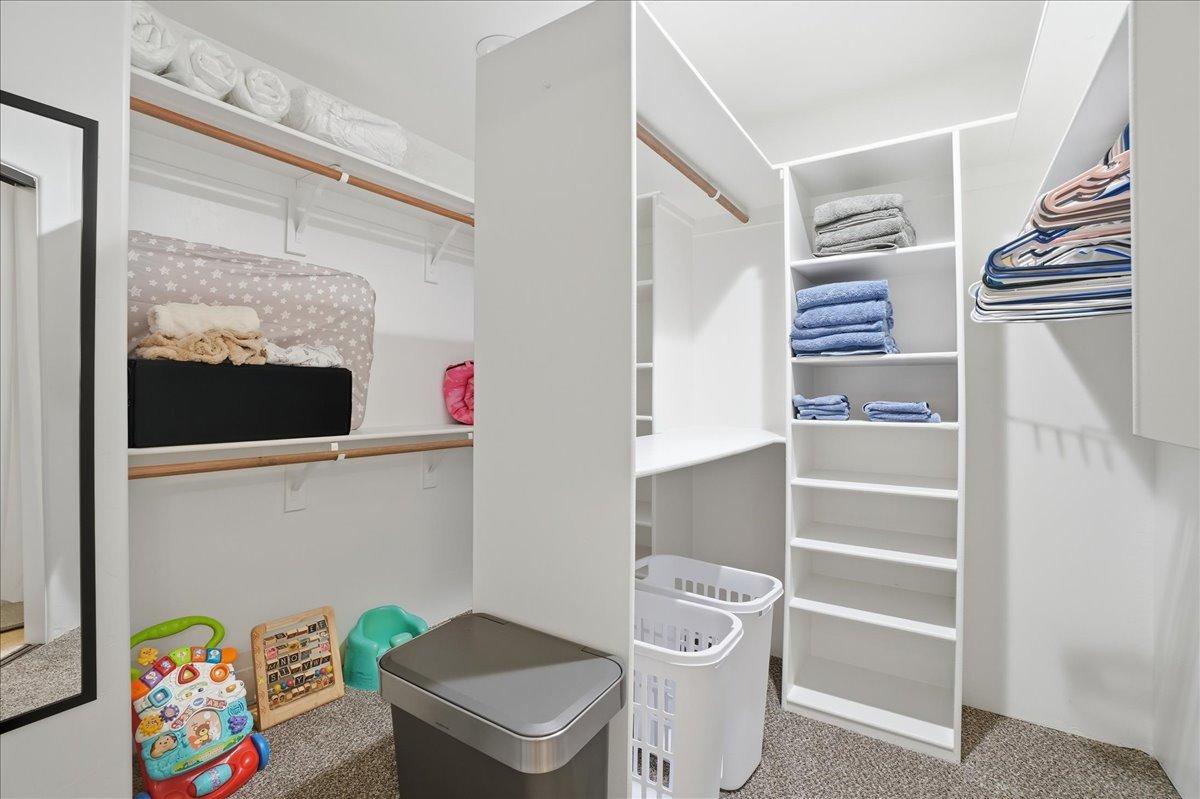 1909 E Coral Tree Drive