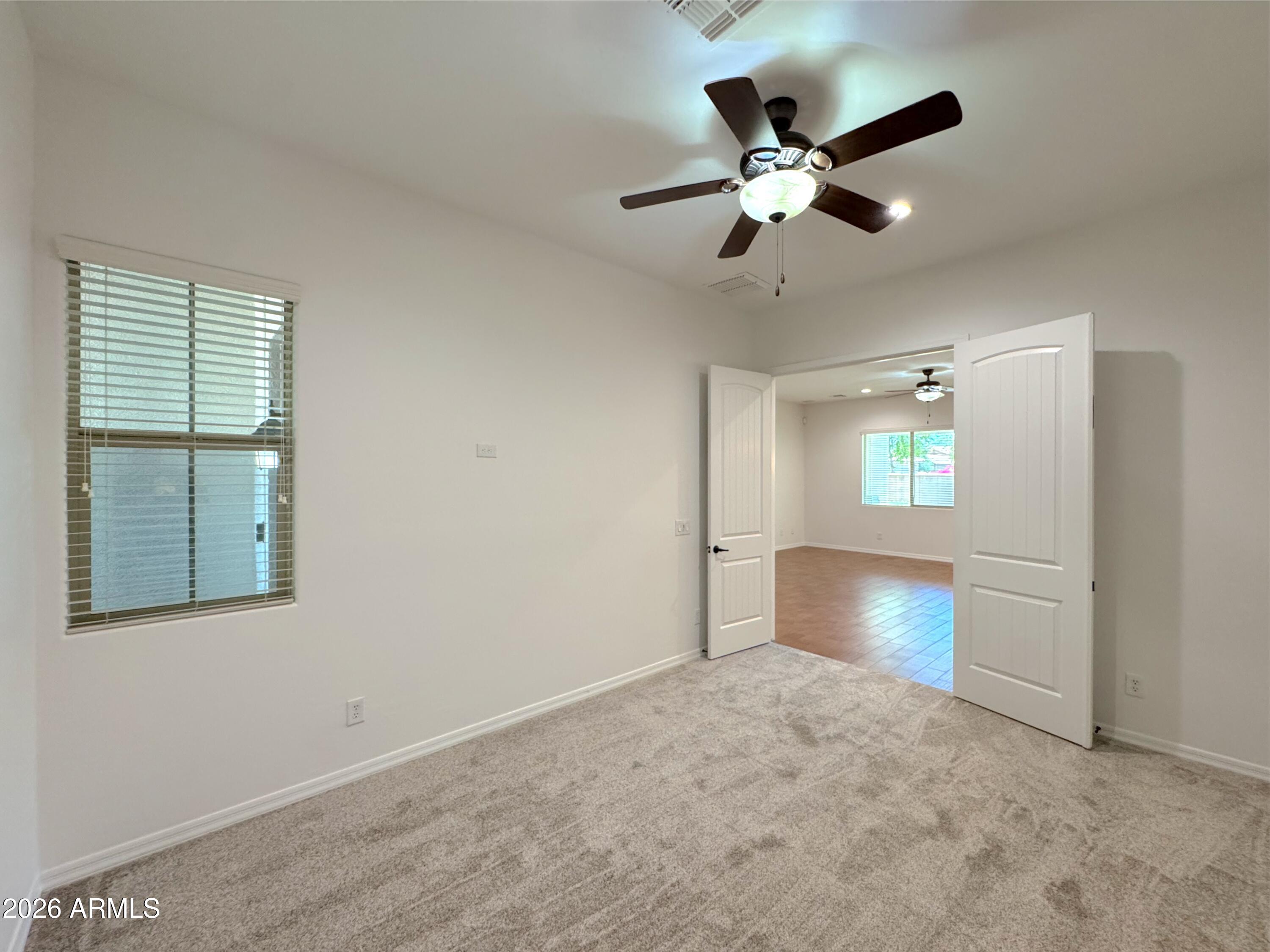 2557 E ORLEANS Drive