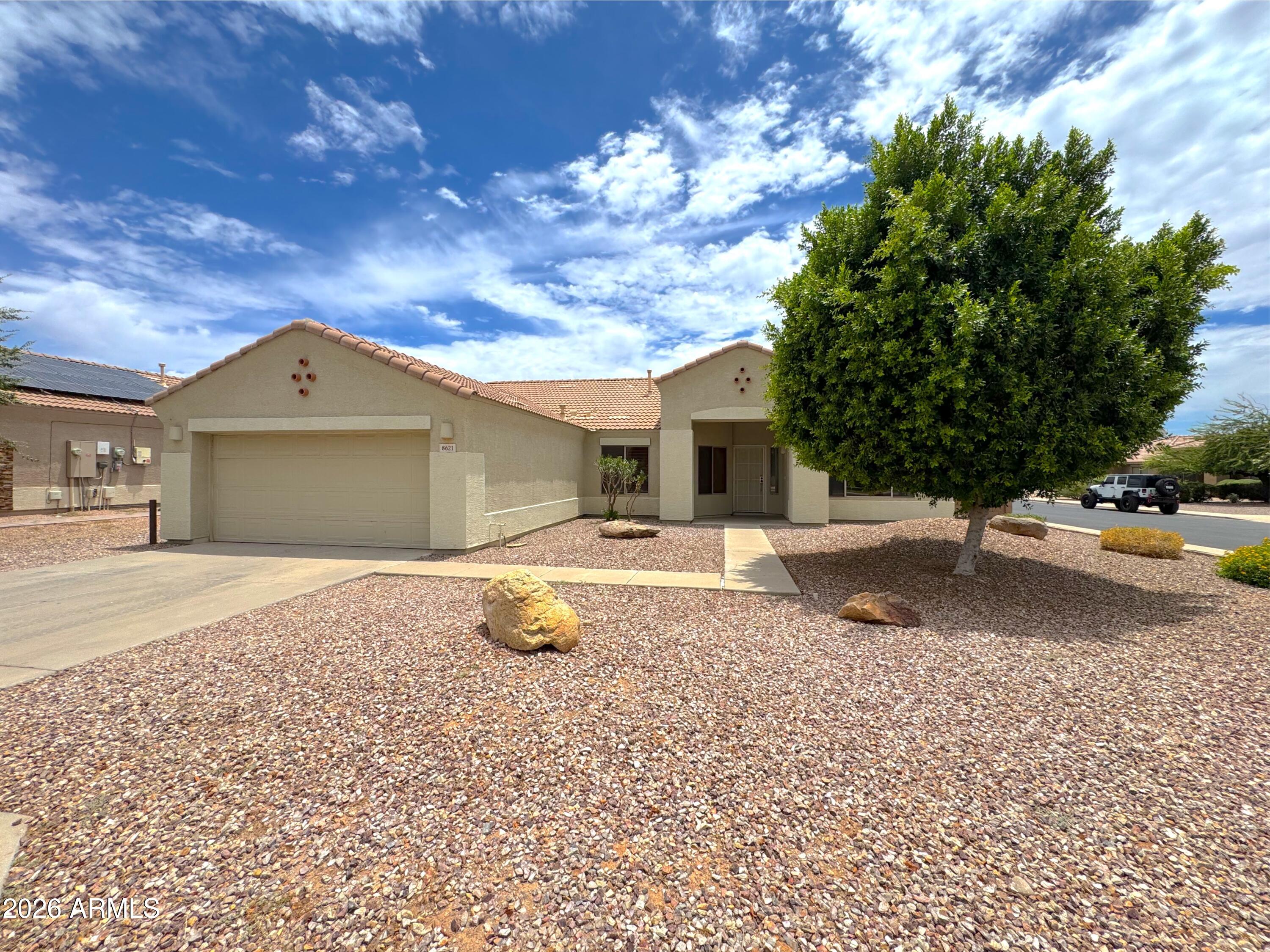 8621 E OLLA Avenue
