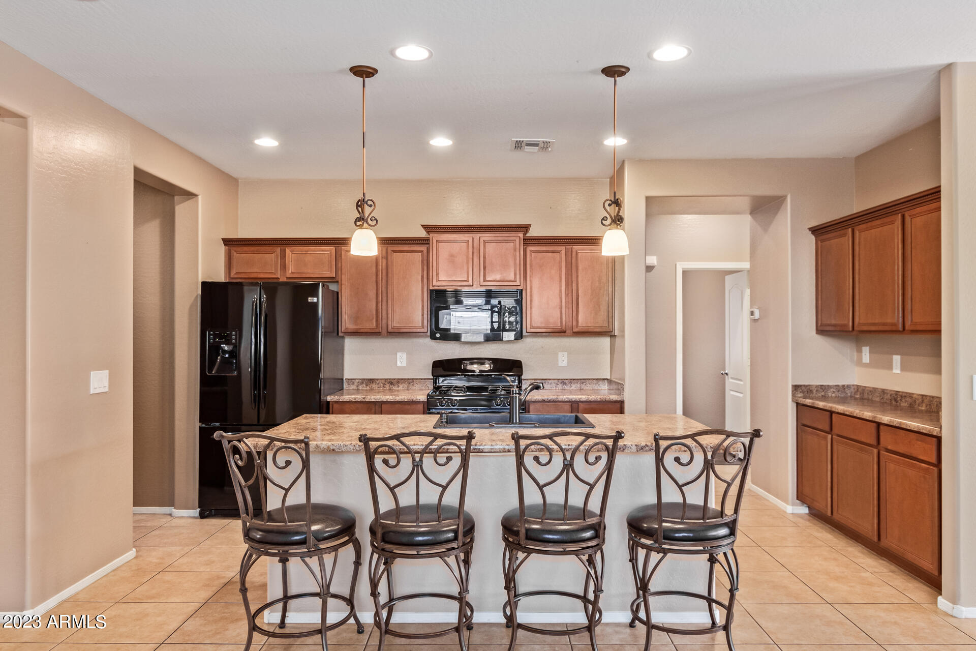 18608 W LUPINE Avenue