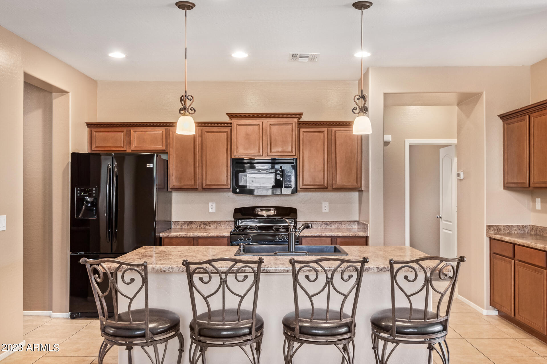 18608 W LUPINE Avenue