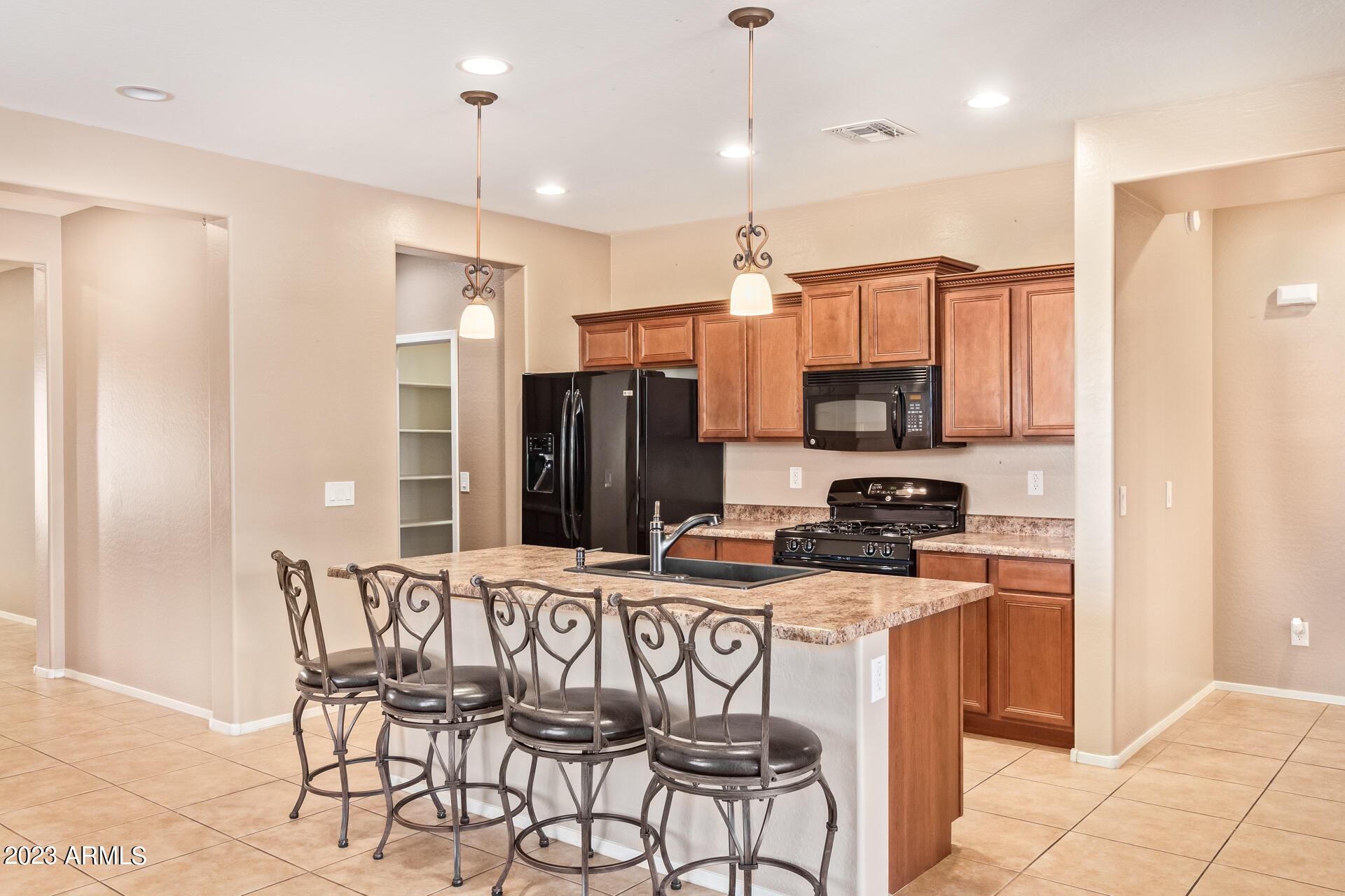 18608 W LUPINE Avenue