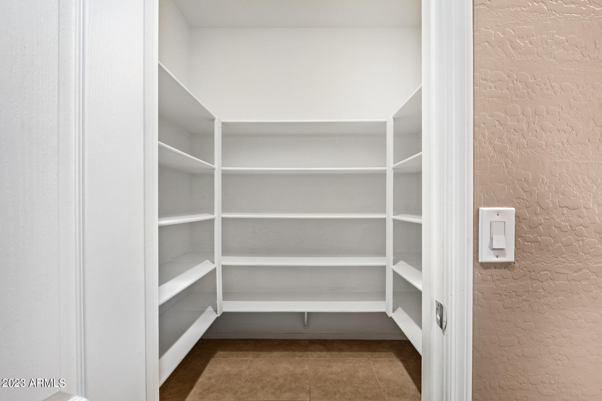 18608 W LUPINE Avenue