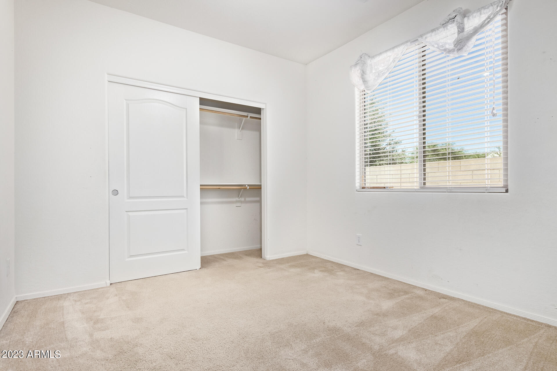 18608 W LUPINE Avenue