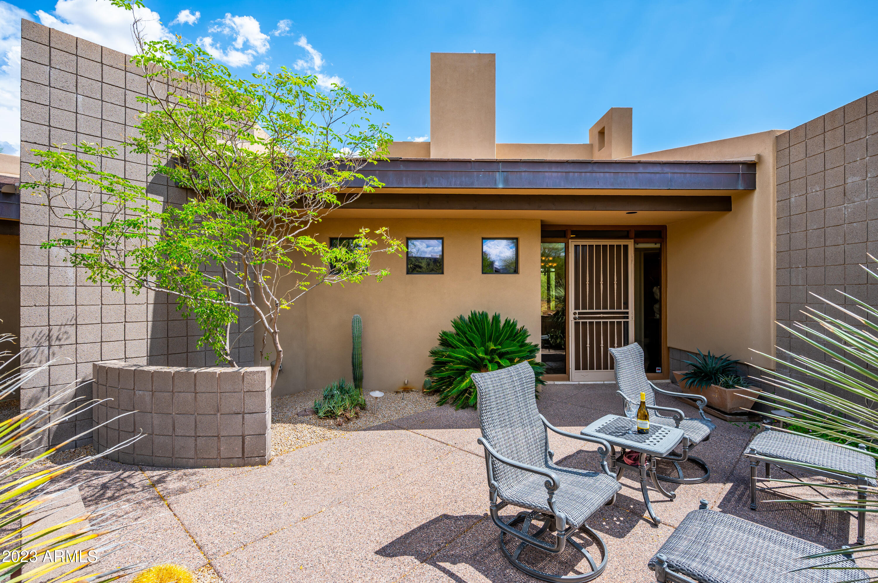 10507 E FERNWOOD Lane