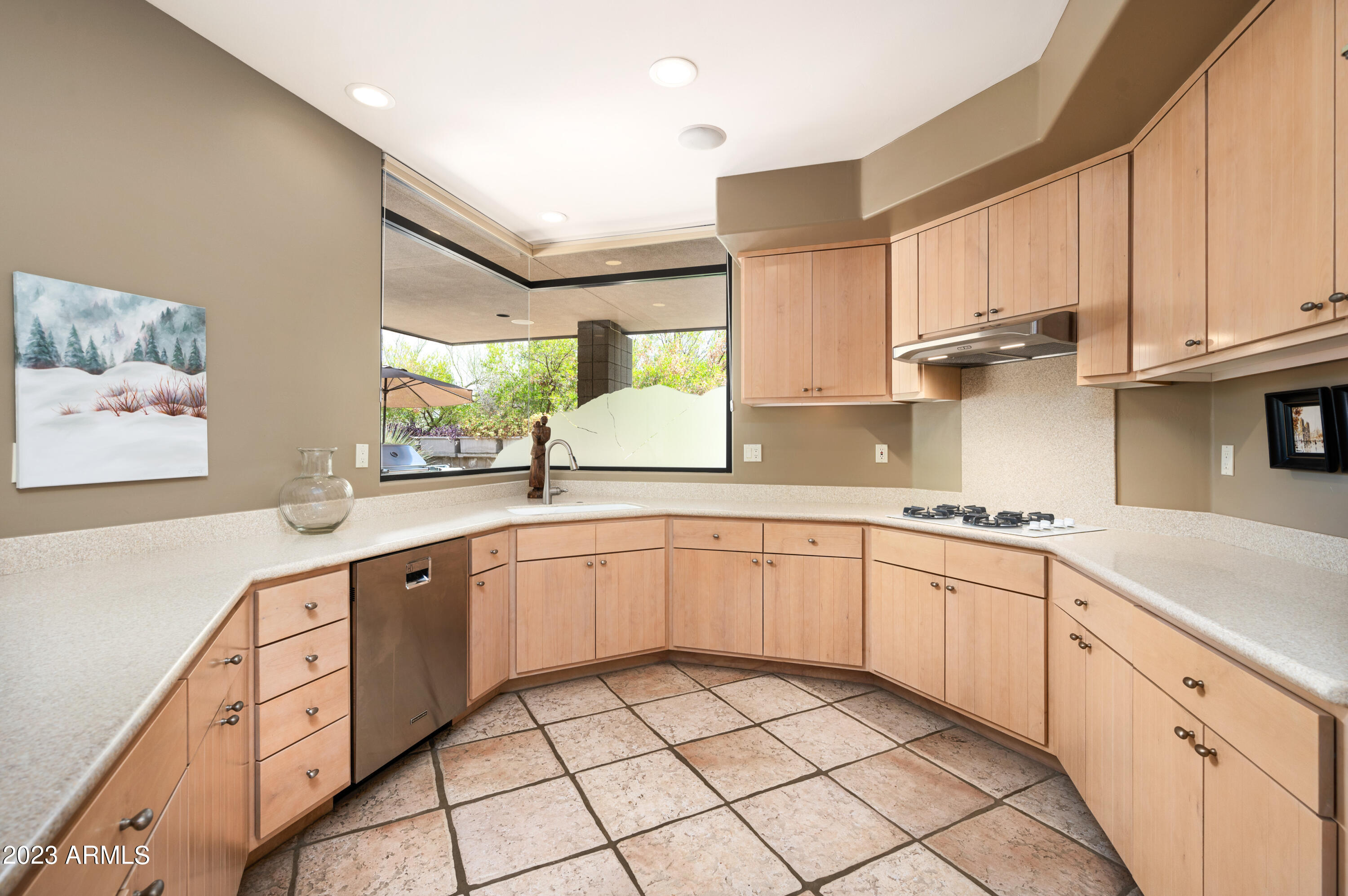 10507 E FERNWOOD Lane