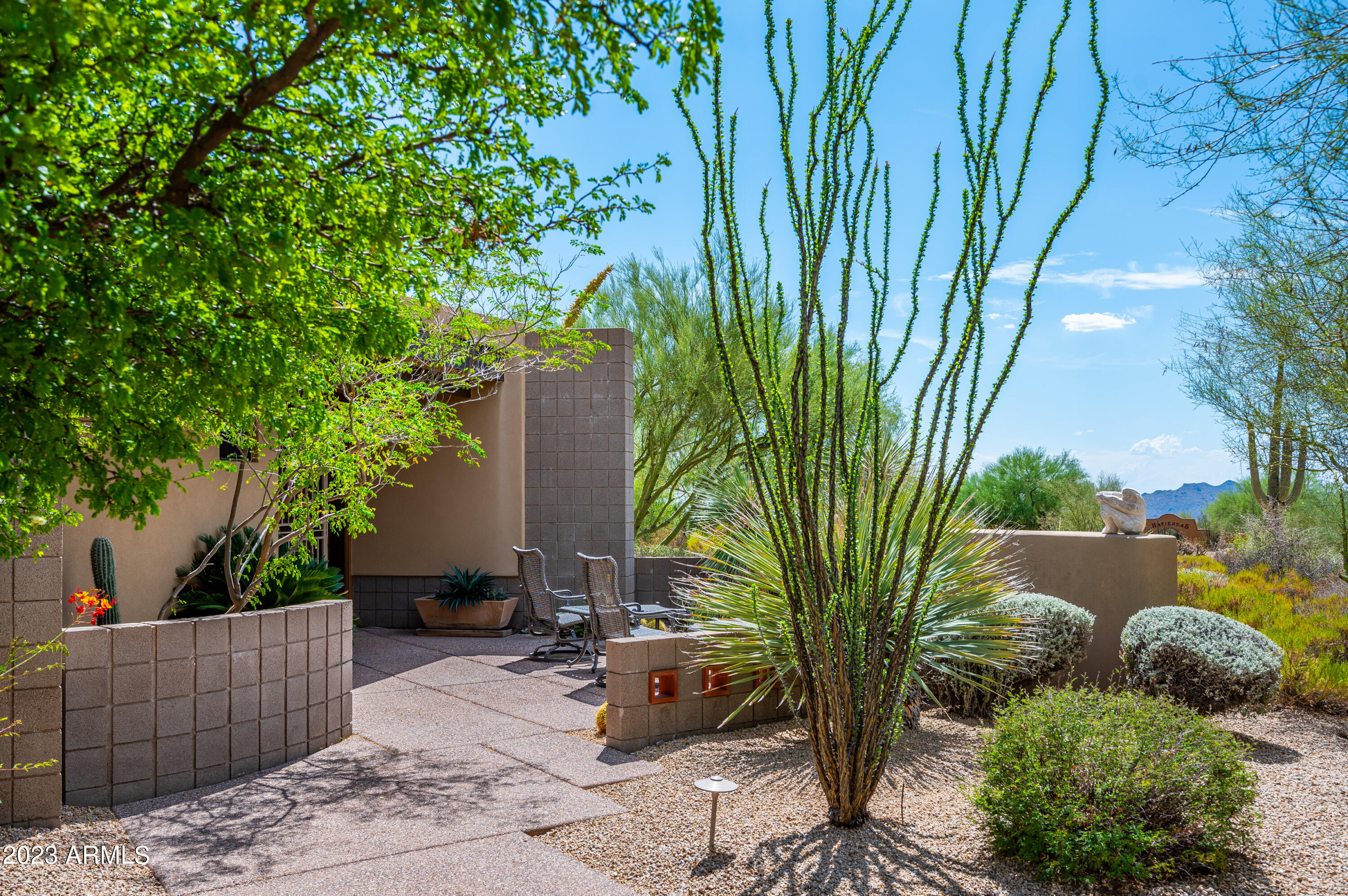 10507 E FERNWOOD Lane