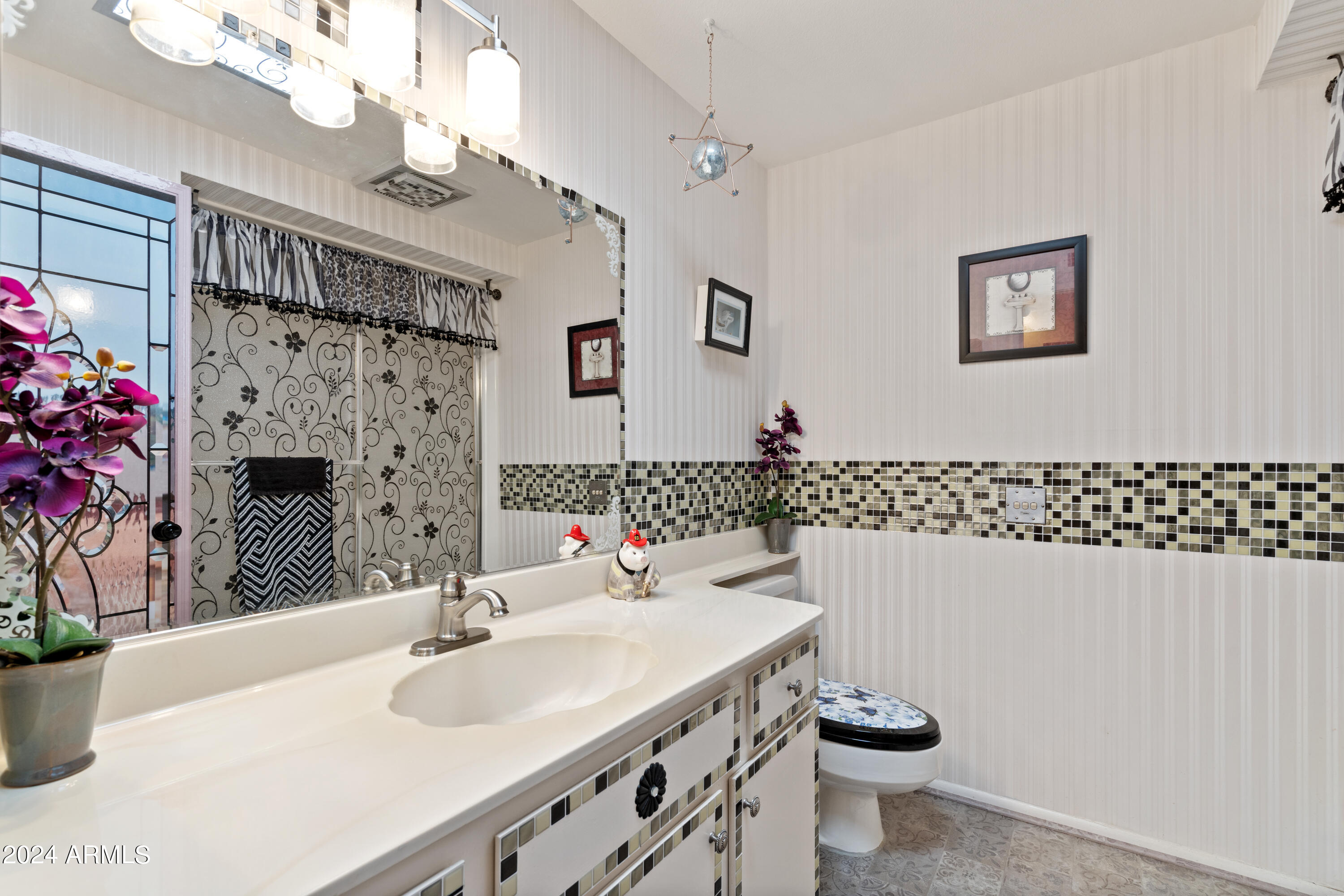 9435 W Newport Drive